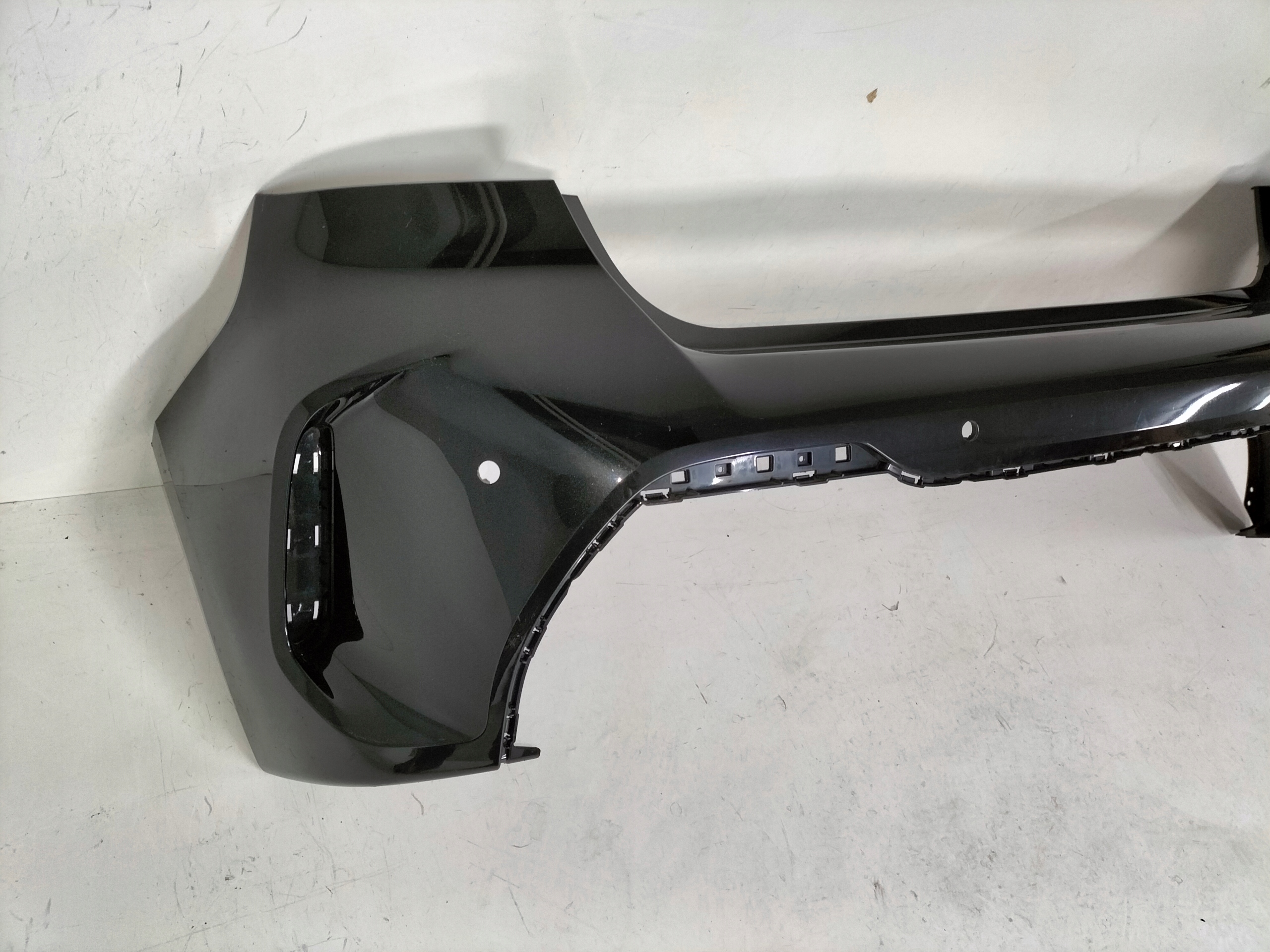 ZADNÝ NÁRAZNÍK BMW 1 F40 19- M-PAKET