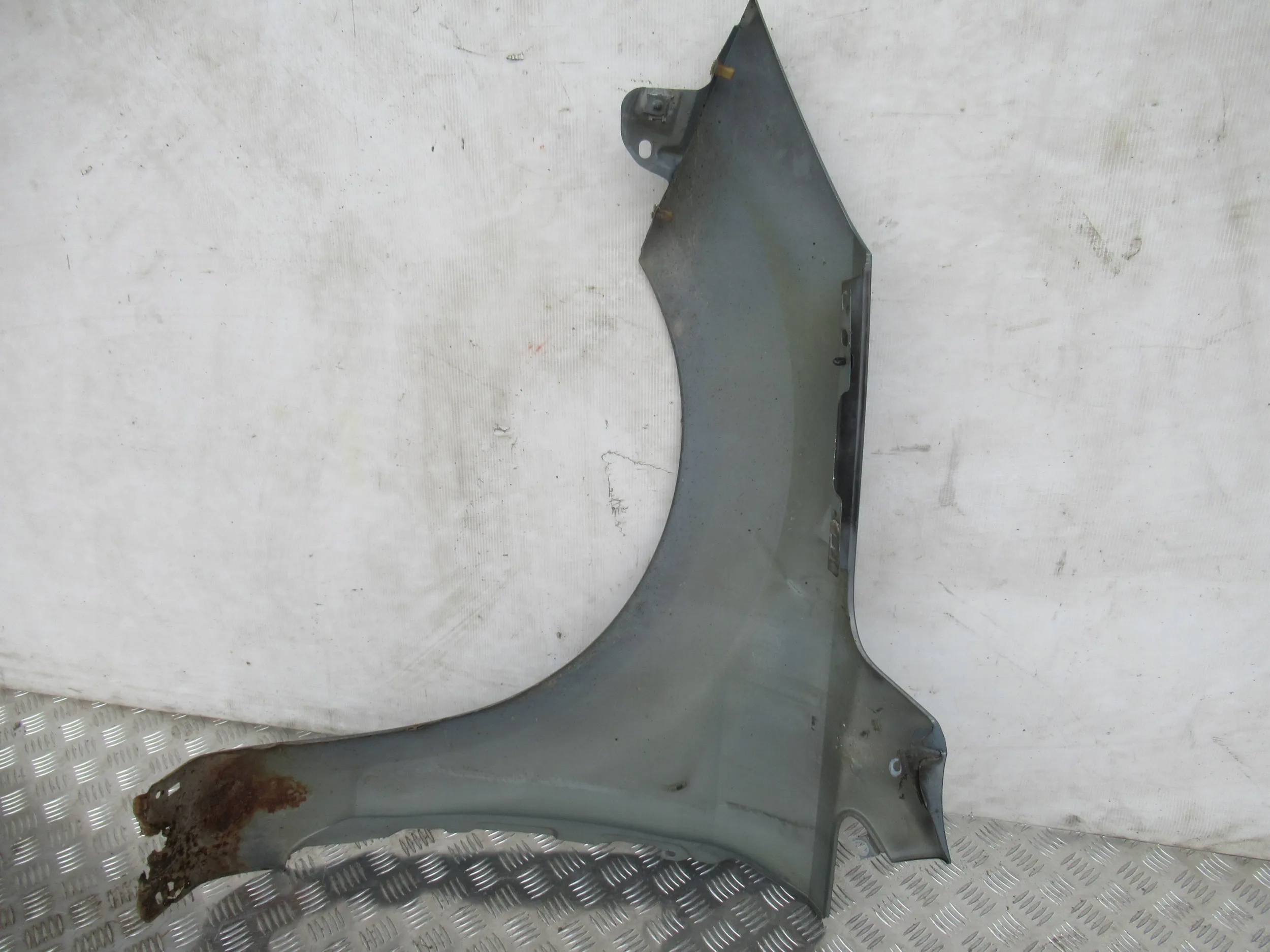 BLATNIK PREDNÝ PRAVY FOCUS 2 II LIFT 08-