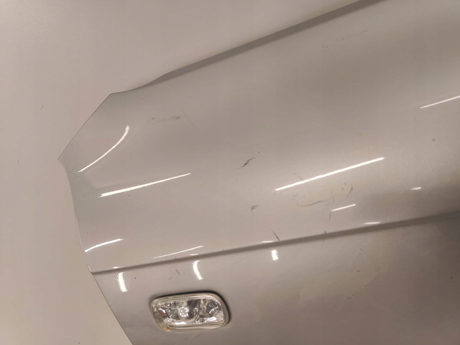 Audi a6 c6 04-08 PRAVÝ PREDNÝ BLATNÍK PREDNA
