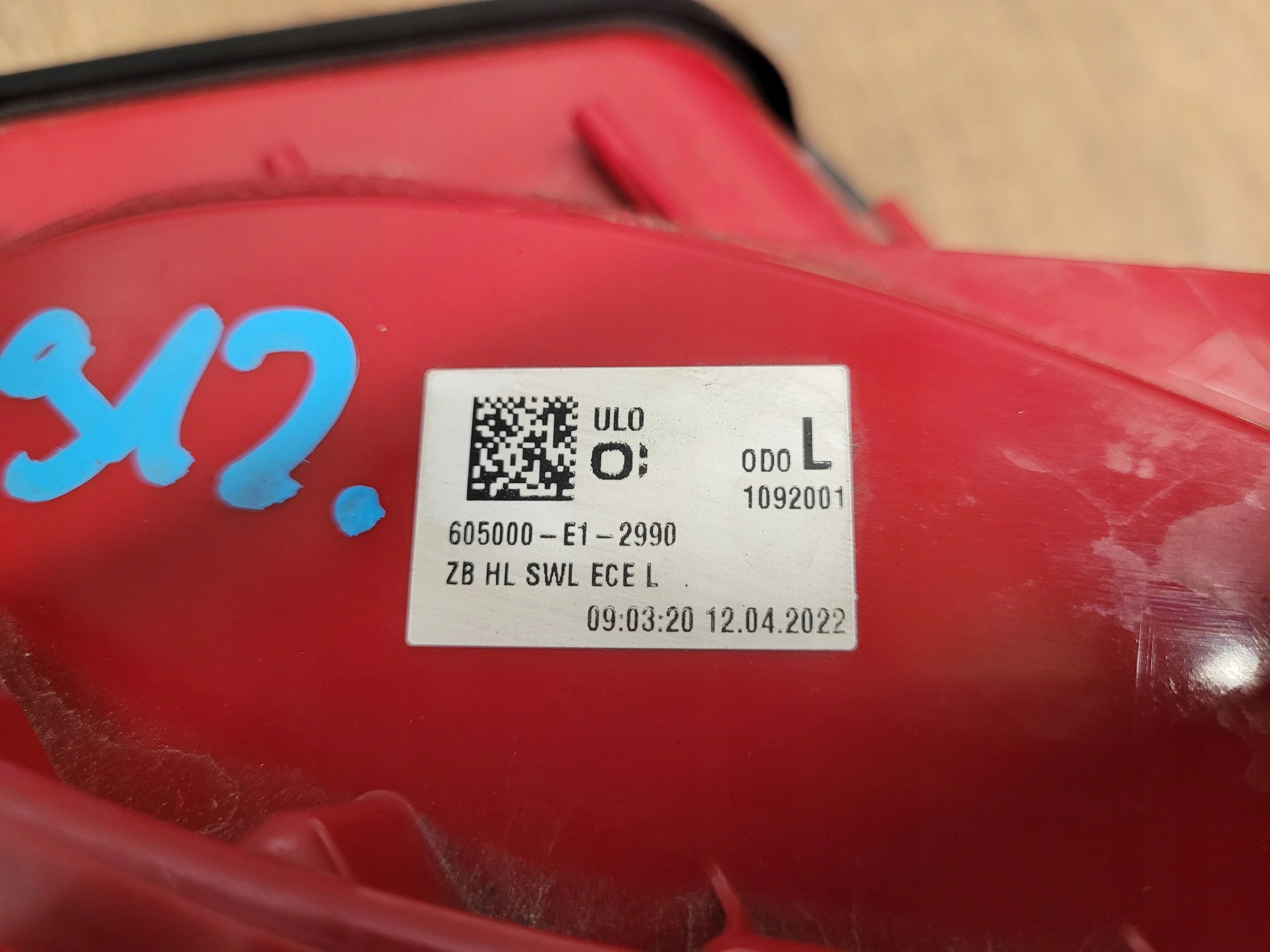 VOLKSWAGEN PASSAT B7 KOMBI LAVE ZADNE SVETLO 605000-E1-2990