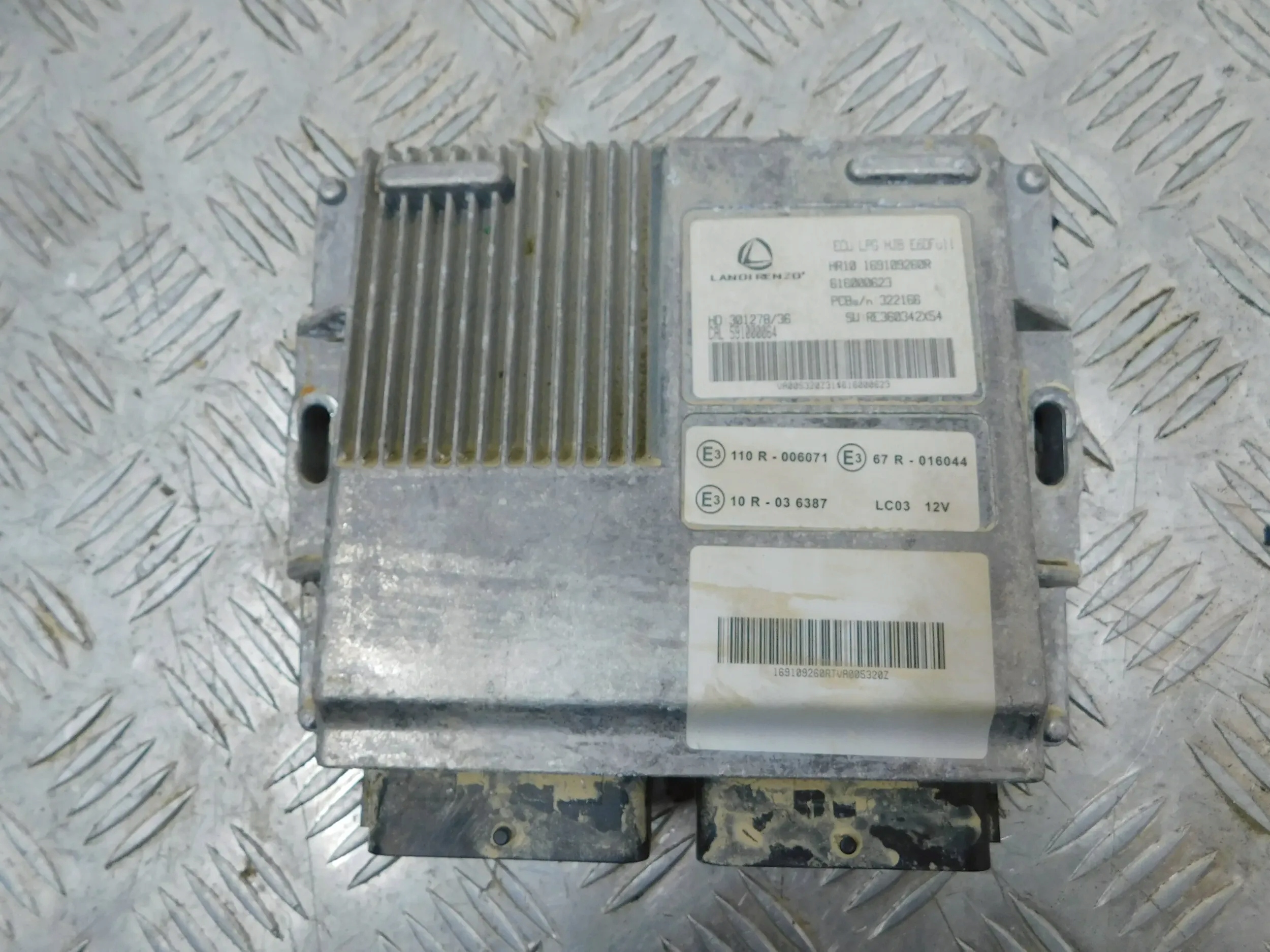 RIADIACA JEDNOTKA 616000623 RENAULT CAPTUR II 1.0 TCE