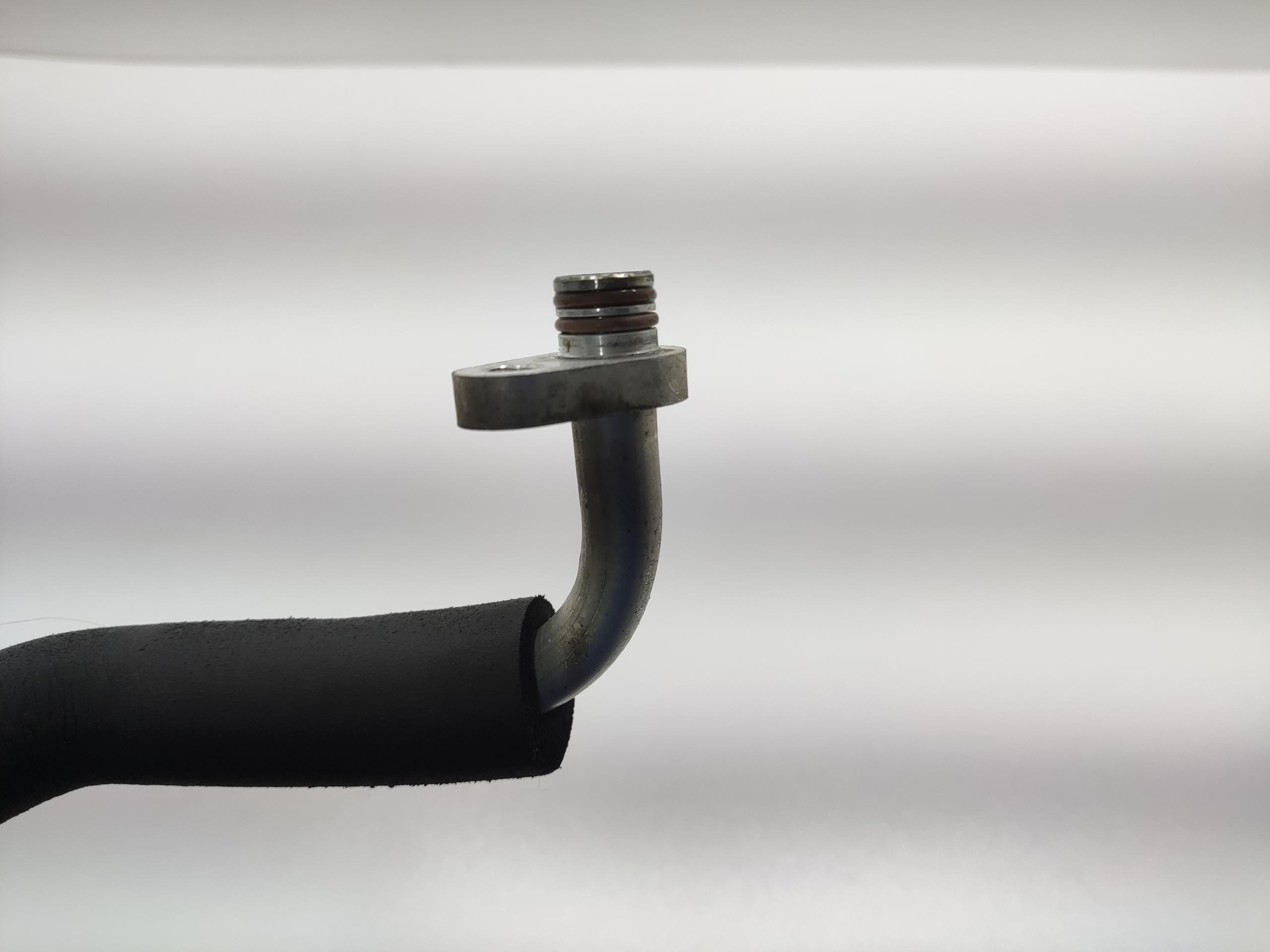 HADICA TRUBKA KLIMATIZÁCIE RENAULT TRAFIC II VIVARO A 2.0 DCI CDTI 2007-2011
