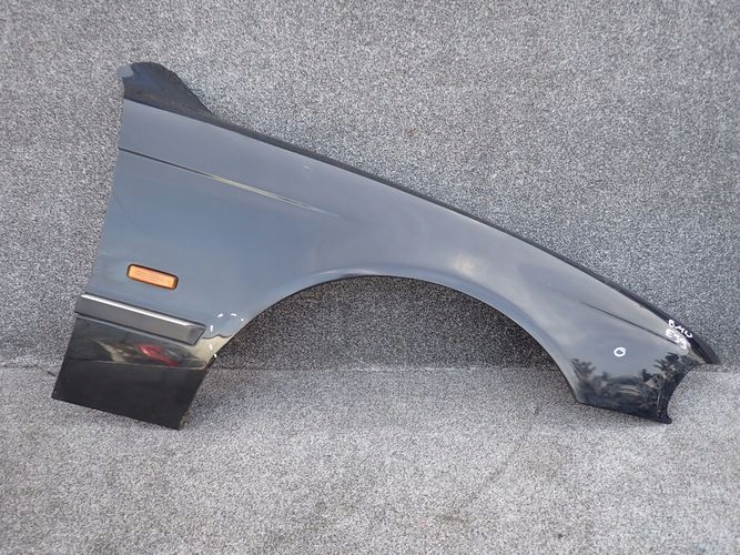 BMW E39 5 PRAVY PREDNY BLATNIK