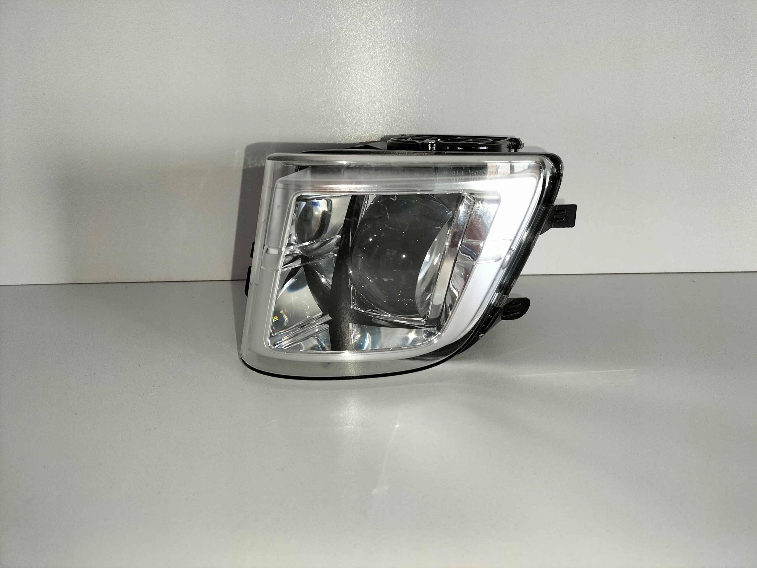 LAVA HMLOVKA BMW 7 F01 F02 LIFT 12- LED