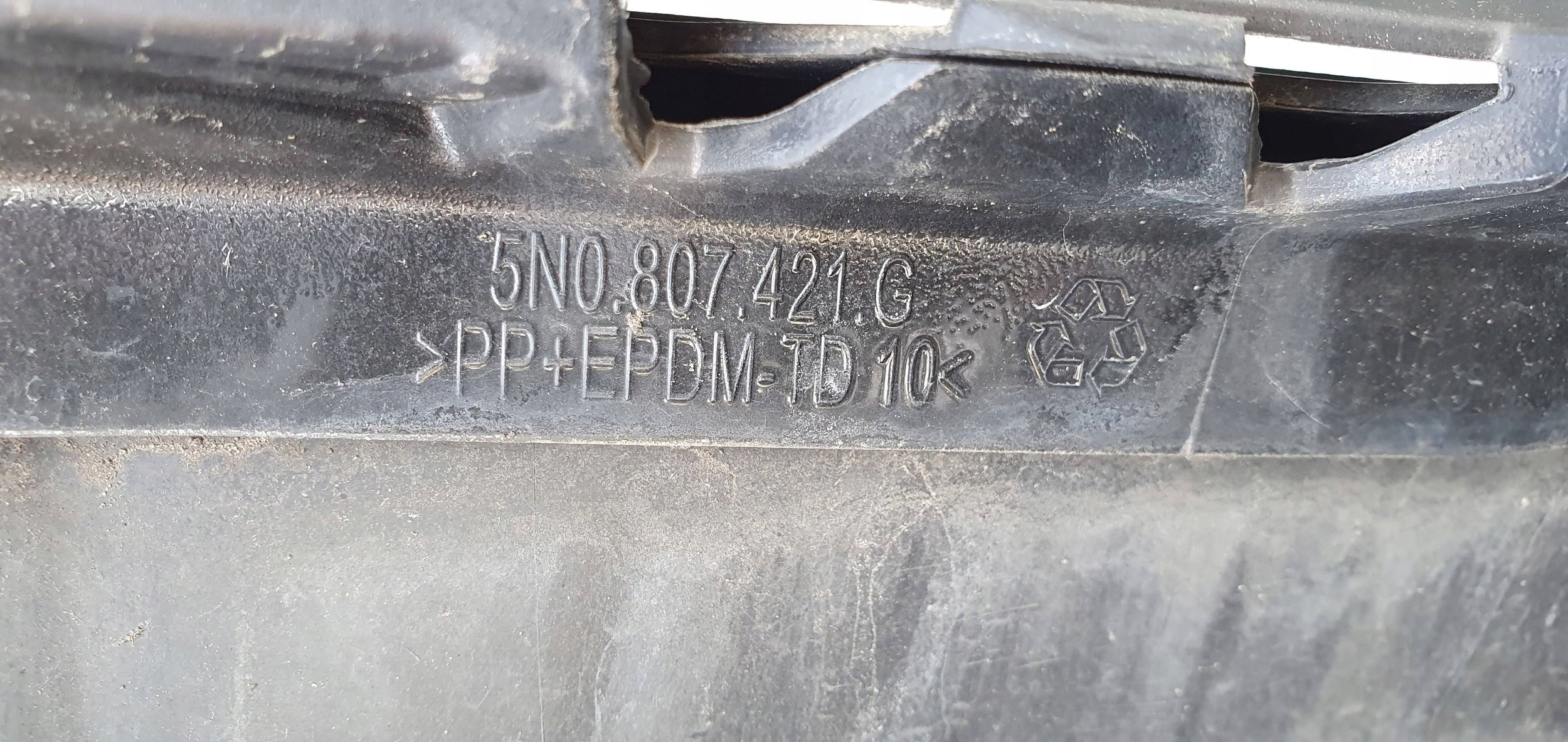Volkswagen Tiguan I 5n PDC ZADNÝ NÁRAZNÍK