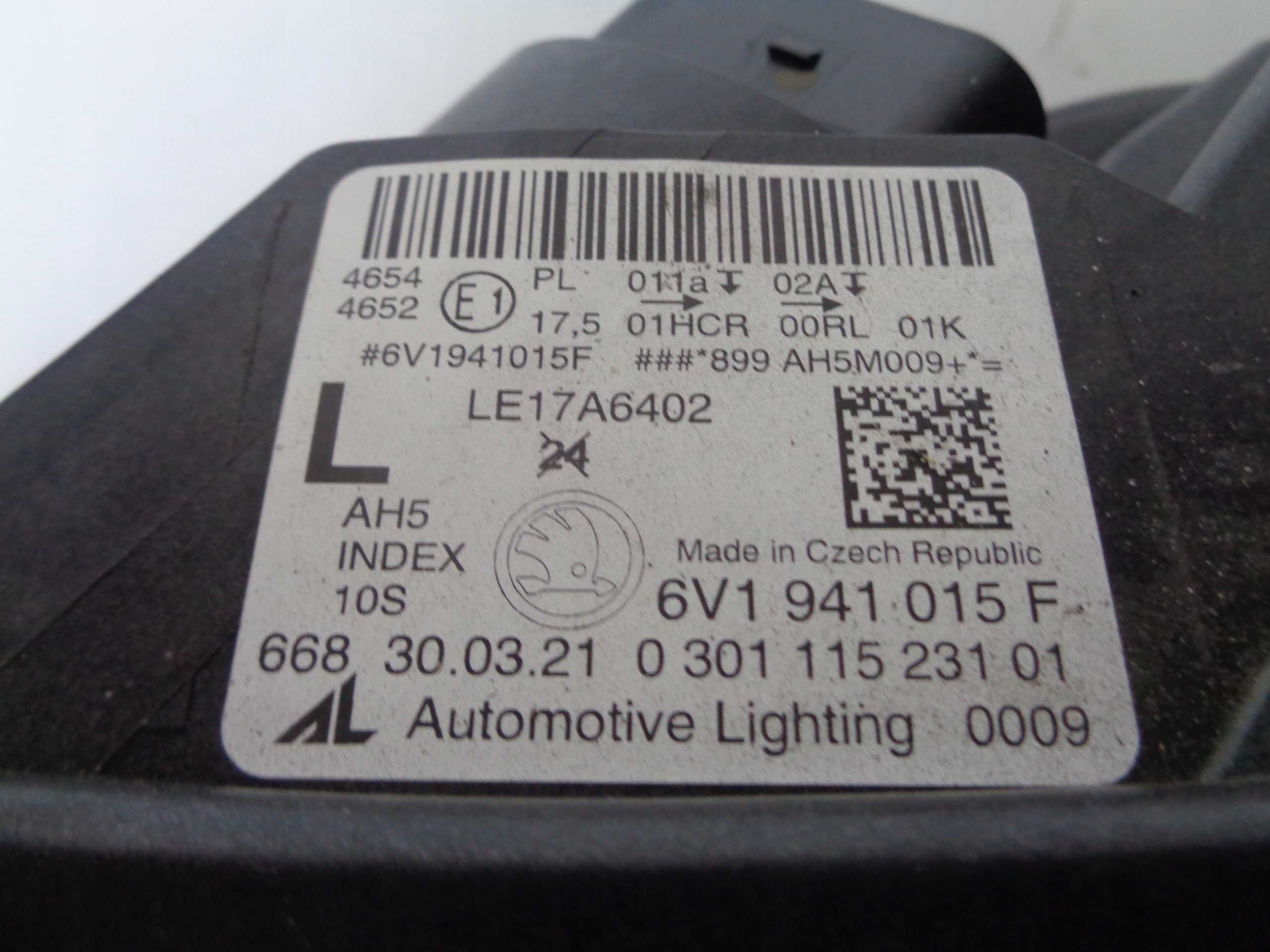 ĽAVÉ SVETLO SKODA FABIA III 3 6V 18- LIFT FULL LED