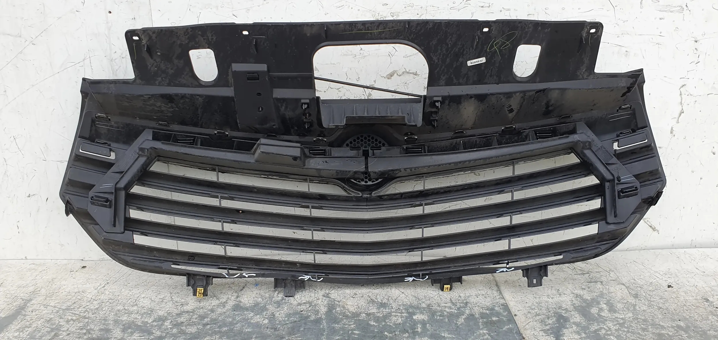 Opel Vivaro II 93452299 MRIEŽKA LIŠTA CHLADIČA LIŠTA MRIEŽKA