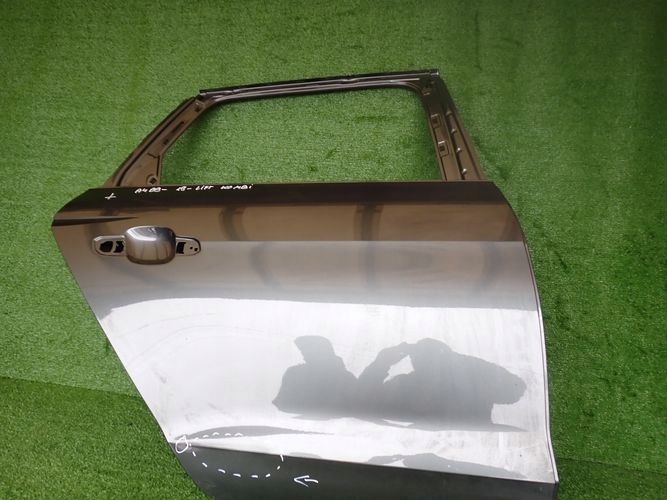 AUDI A4 B9 8W0 KOMBI LIFT 19- PRAVE ZADNE DVERE