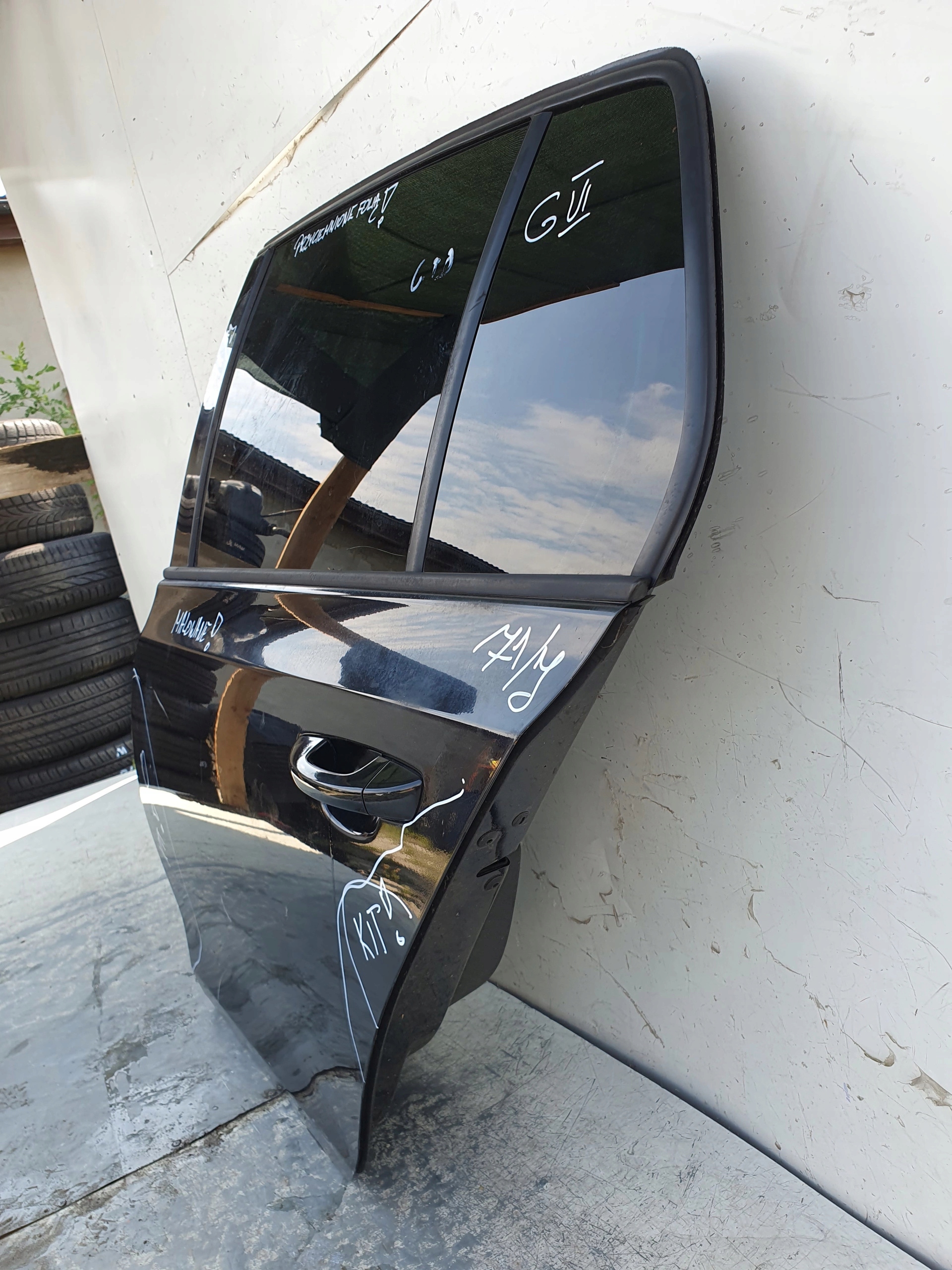 VW GOLF VI 6 HB LAVE ZADNE DVERE