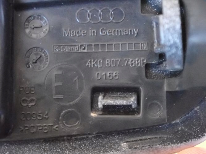 AUDI A6 C8 18- 4K0807787B 4K0807788B KRYTKA OSTREKOVACA