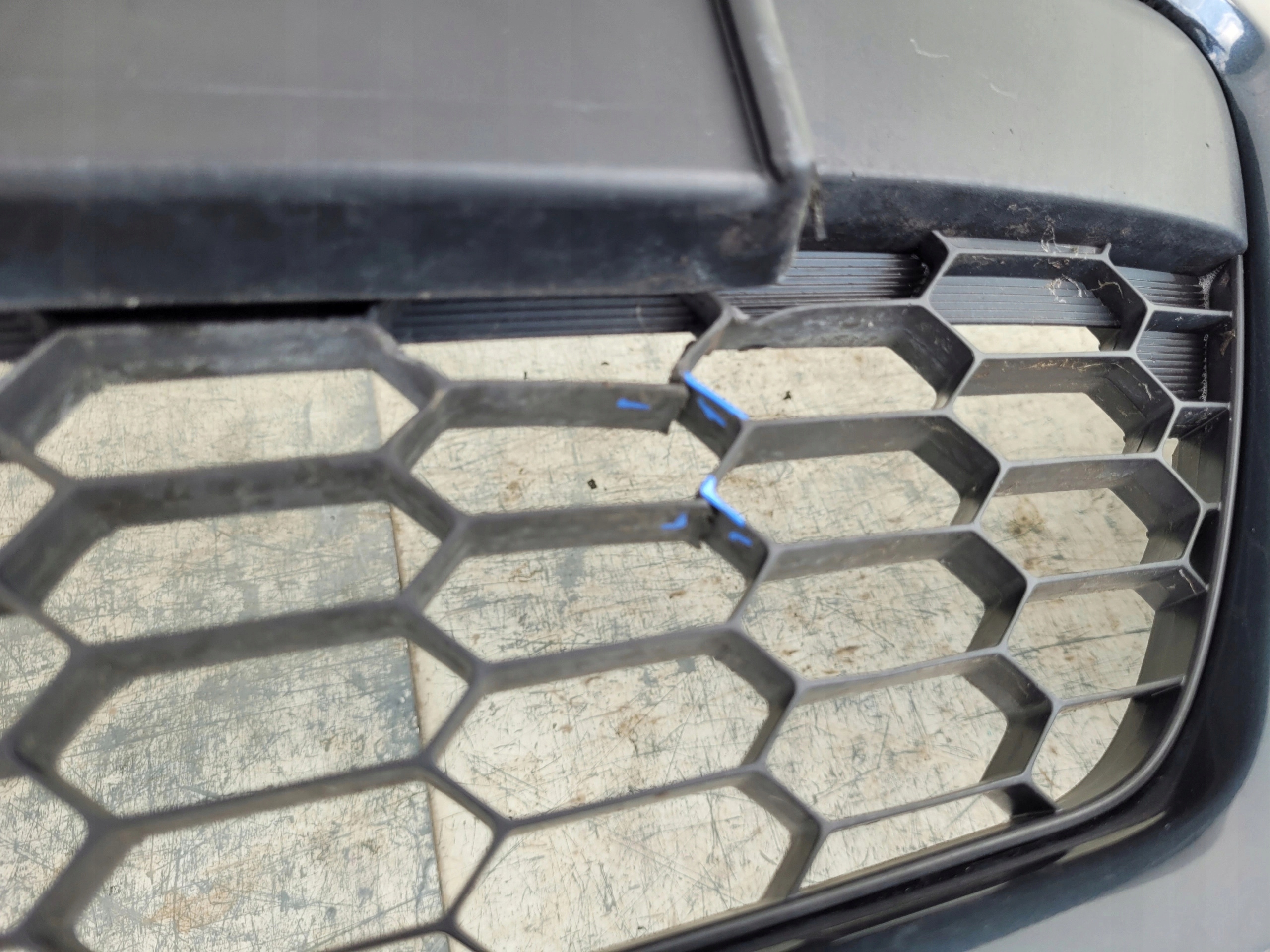 MAZDA 2 II 08- PREDNÝ NÁRAZNÍK