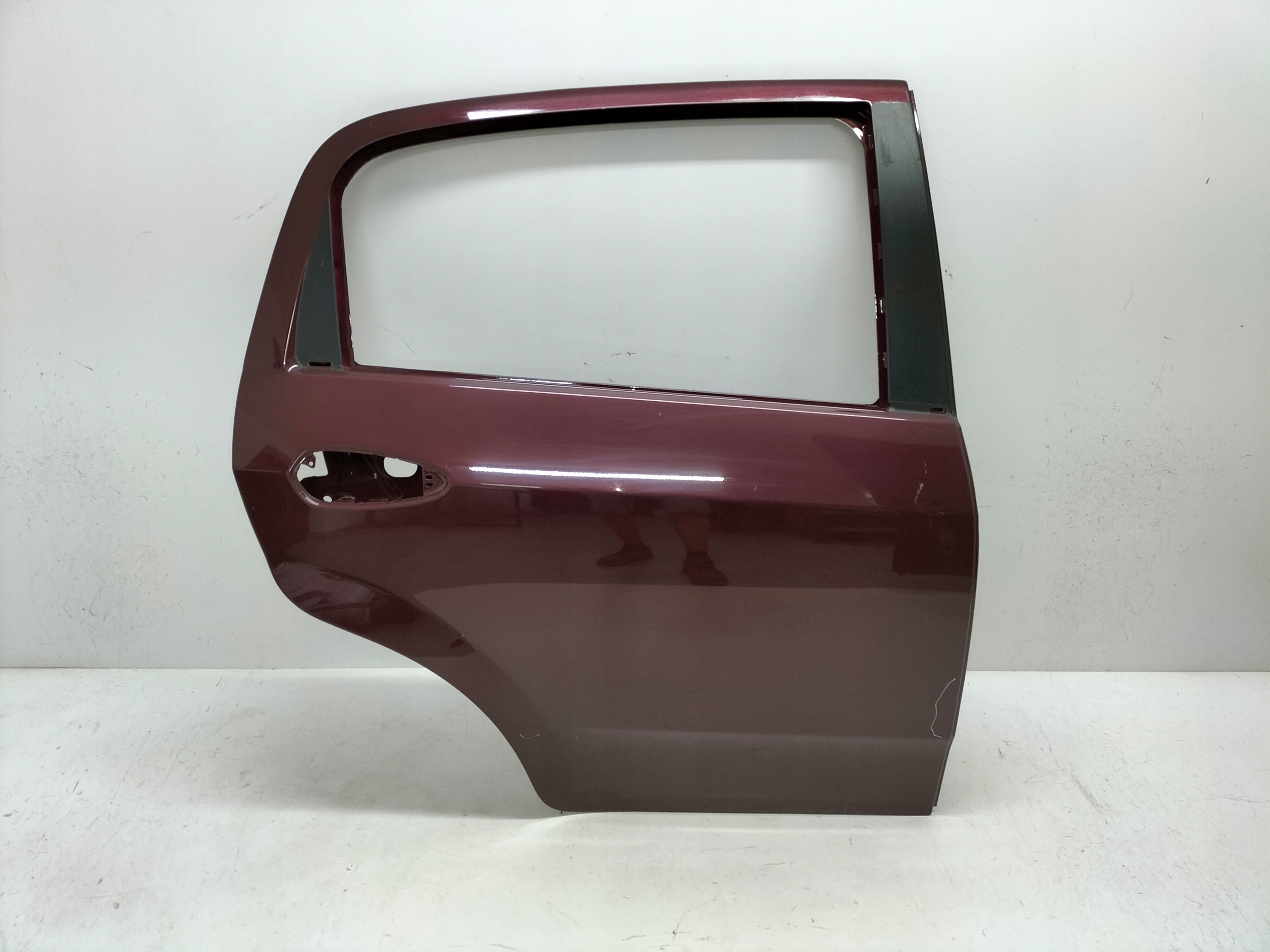 PRAVE ZADNE DVERE FIAT GRANDE PUNTO EVO 05-