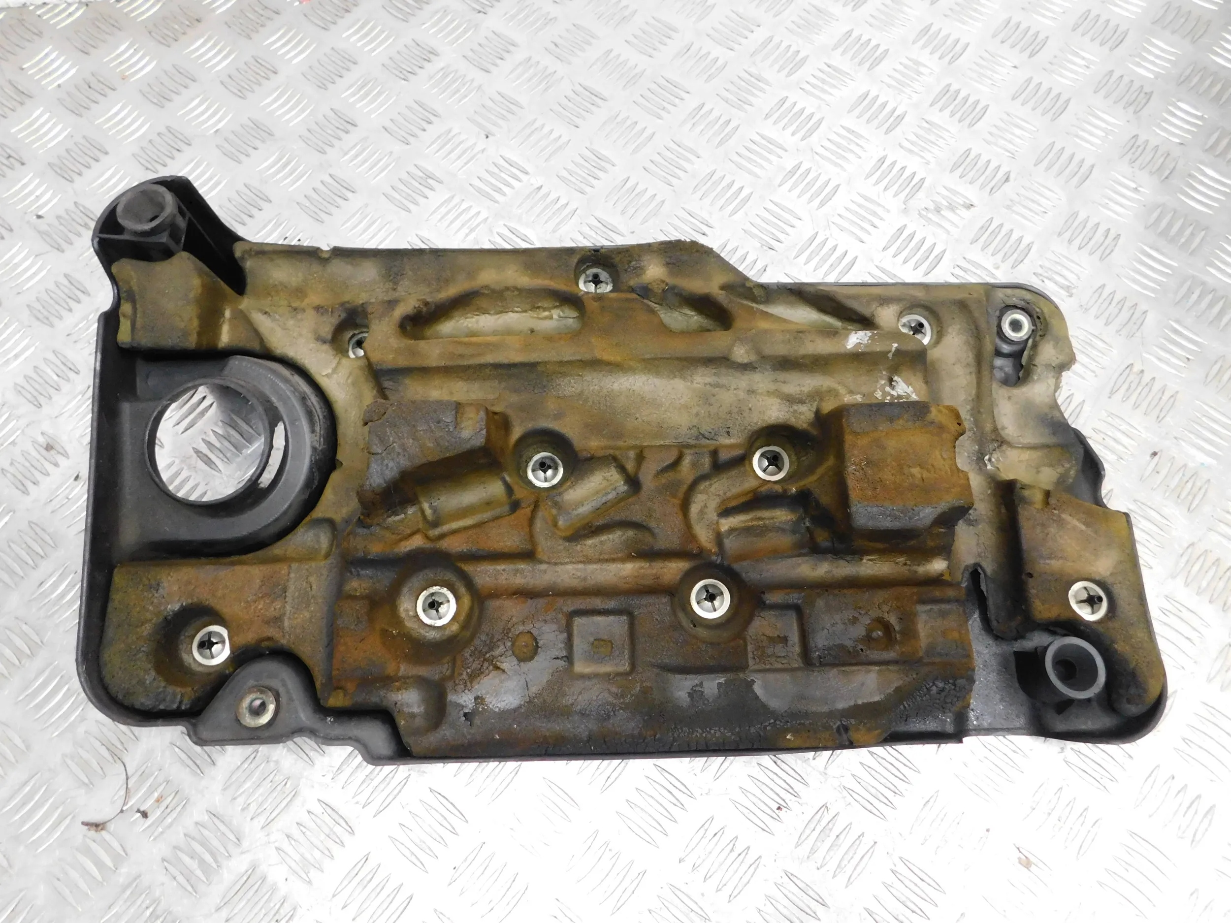 HORNÝ KRYT MOTORA LANCIA MUSA 1.6 JTD