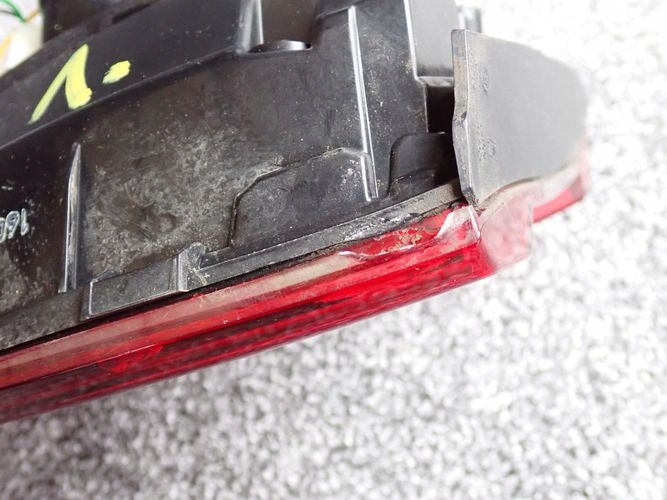 RENAULT ARKANA LED 19- LAVE ZADNE SVETLO V KAPOTE
