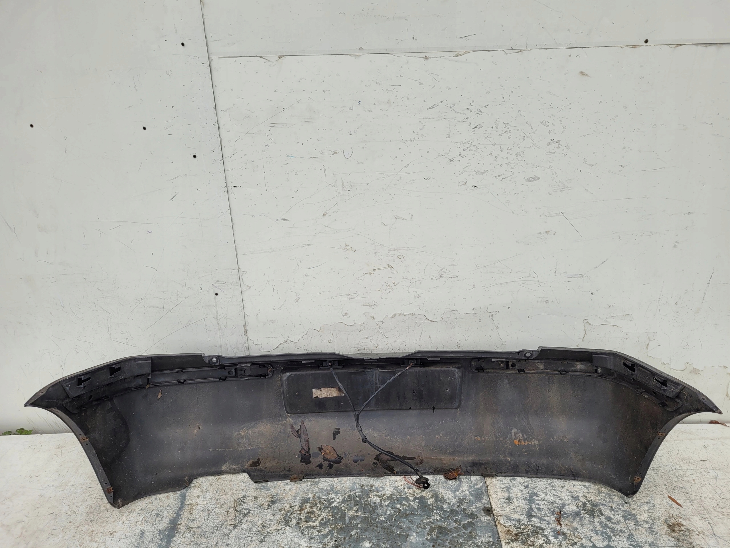 VW POLO 6N LIFT NÁRAZNÍK ZADNÝ NÁRAZNÍK