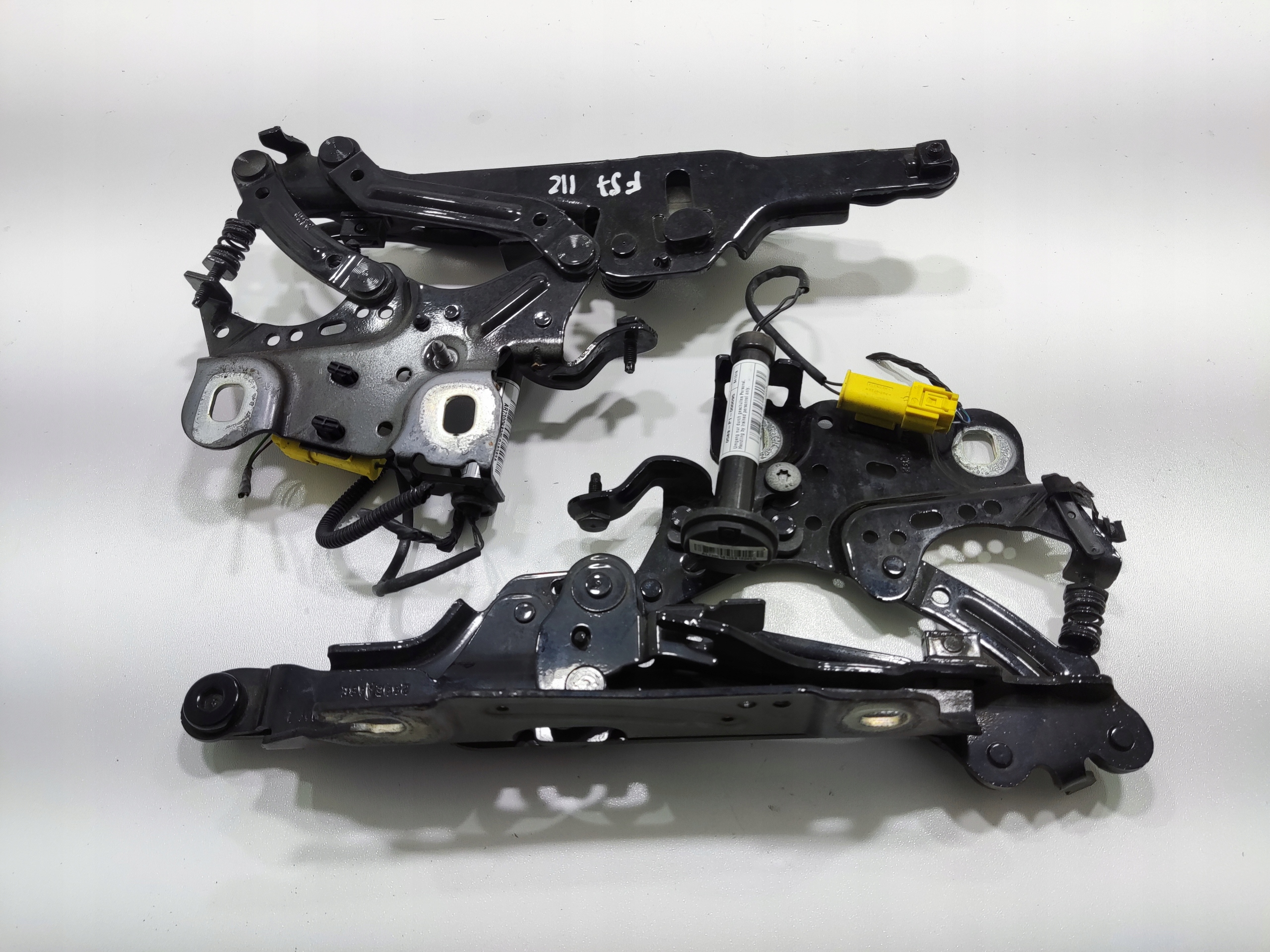 PANTY PREDNEJ KAPOTY KOMPLET NÁBOJ MINI F55 F56 F57 2018-2021