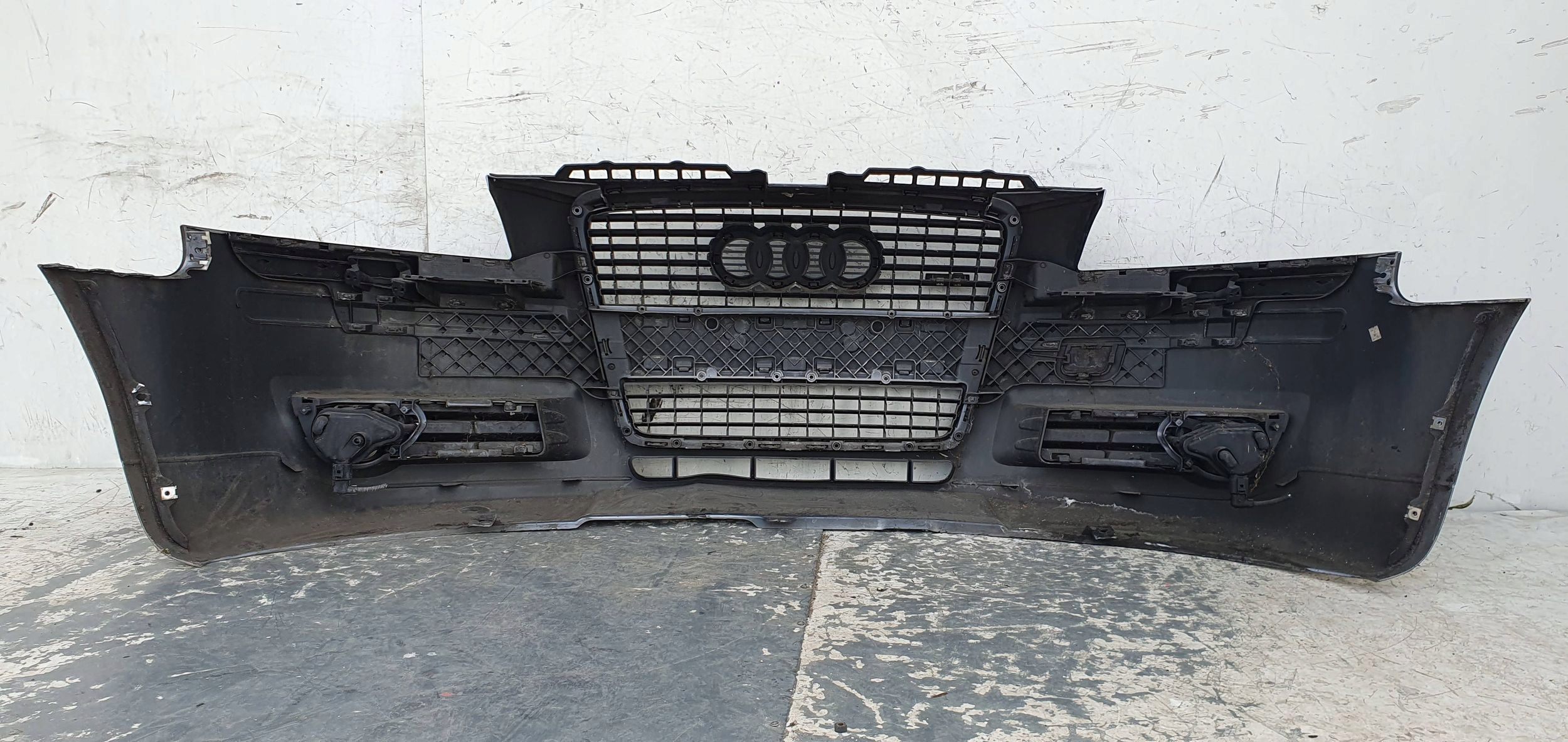 Audi A3 LIFT 05-07 8P PREDNÝ NÁRAZNÍK