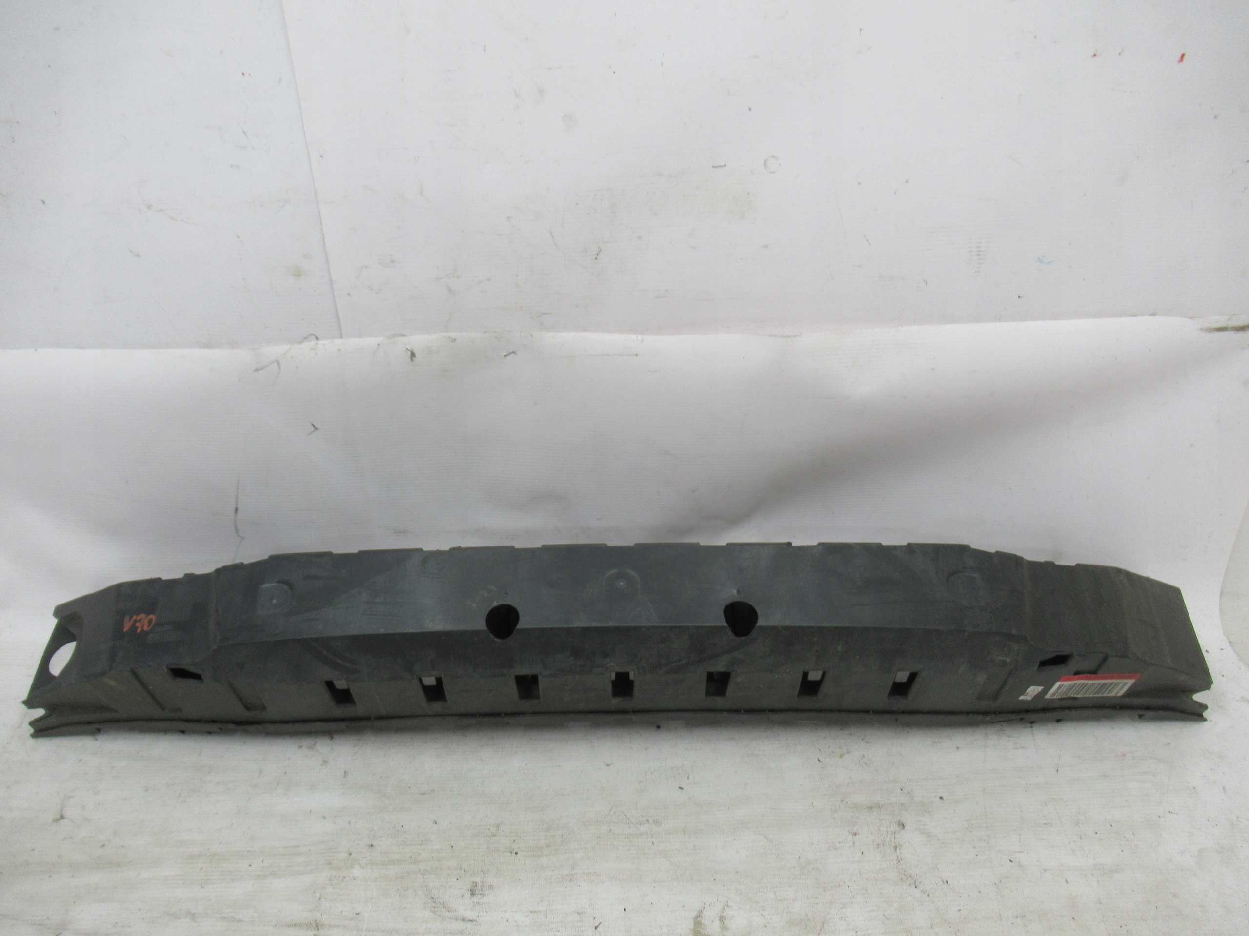 VÝSTUHA PREDNÉHO NÁRAZNÍKA ABSORBER VOLVO V70 III 07-