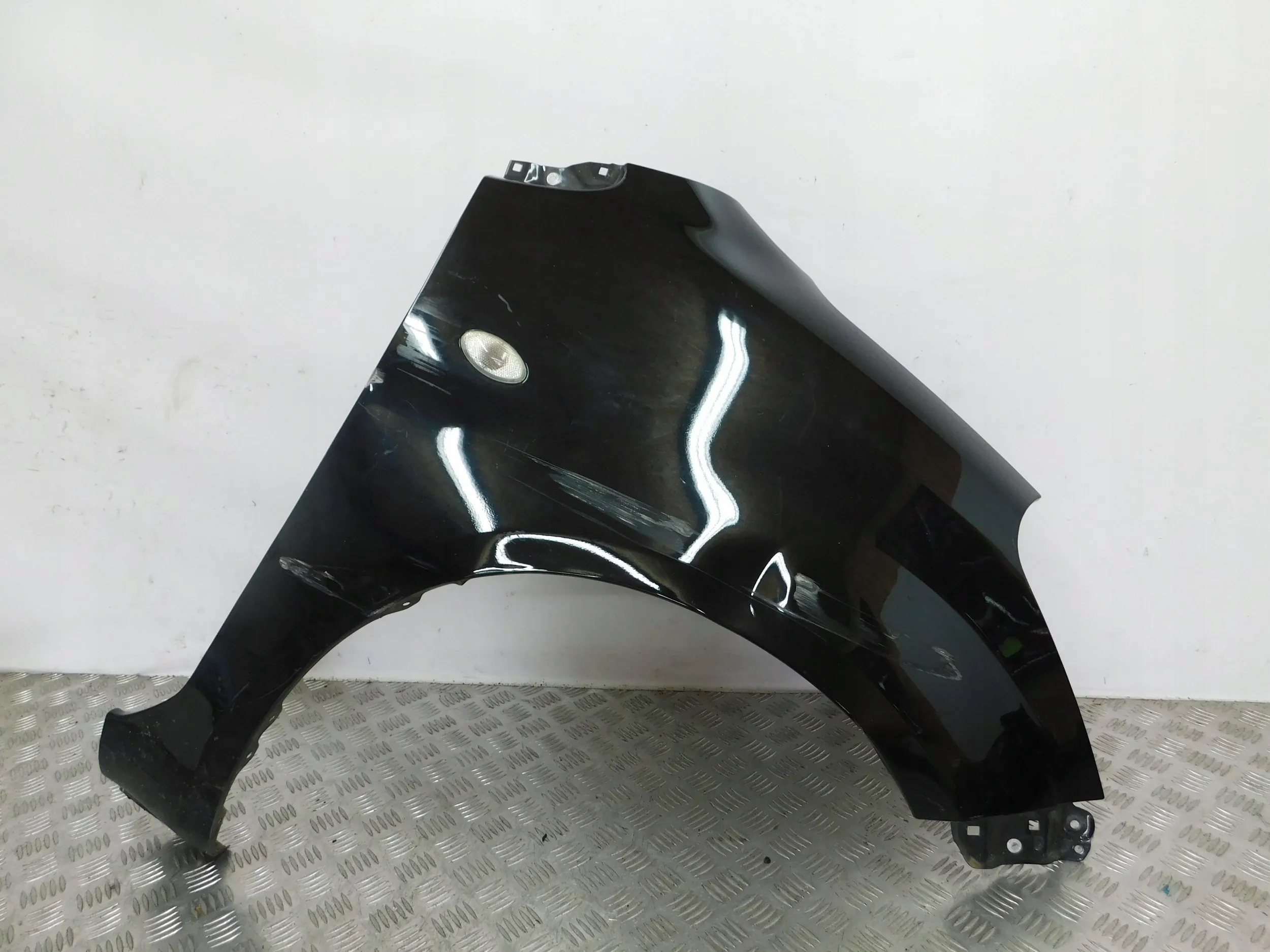 BLATNIK PREDNÝ PRAVY SUZUKI SPLASH