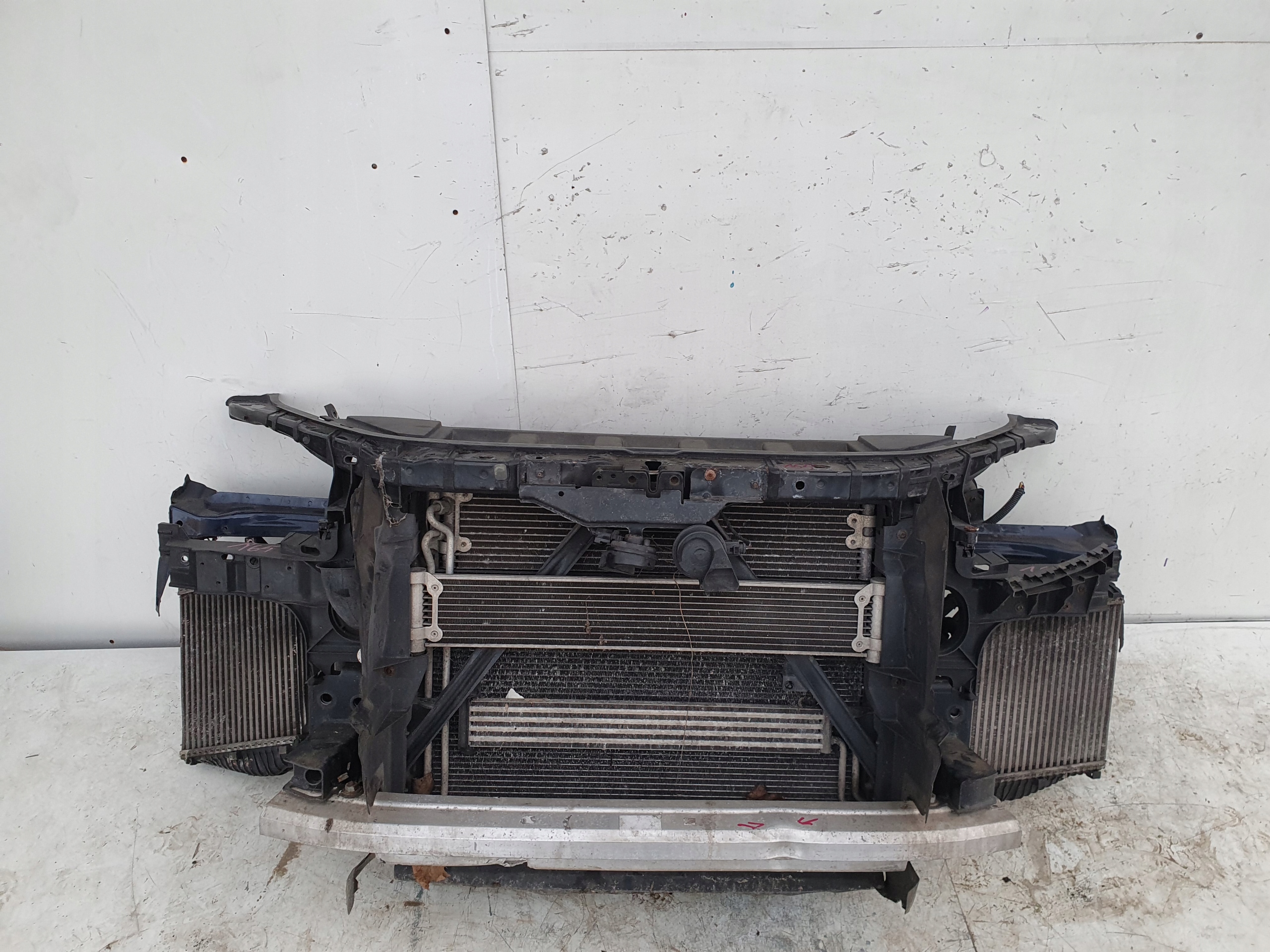 AUDI Q7 4L 3.0 TDI PREDNE CELO