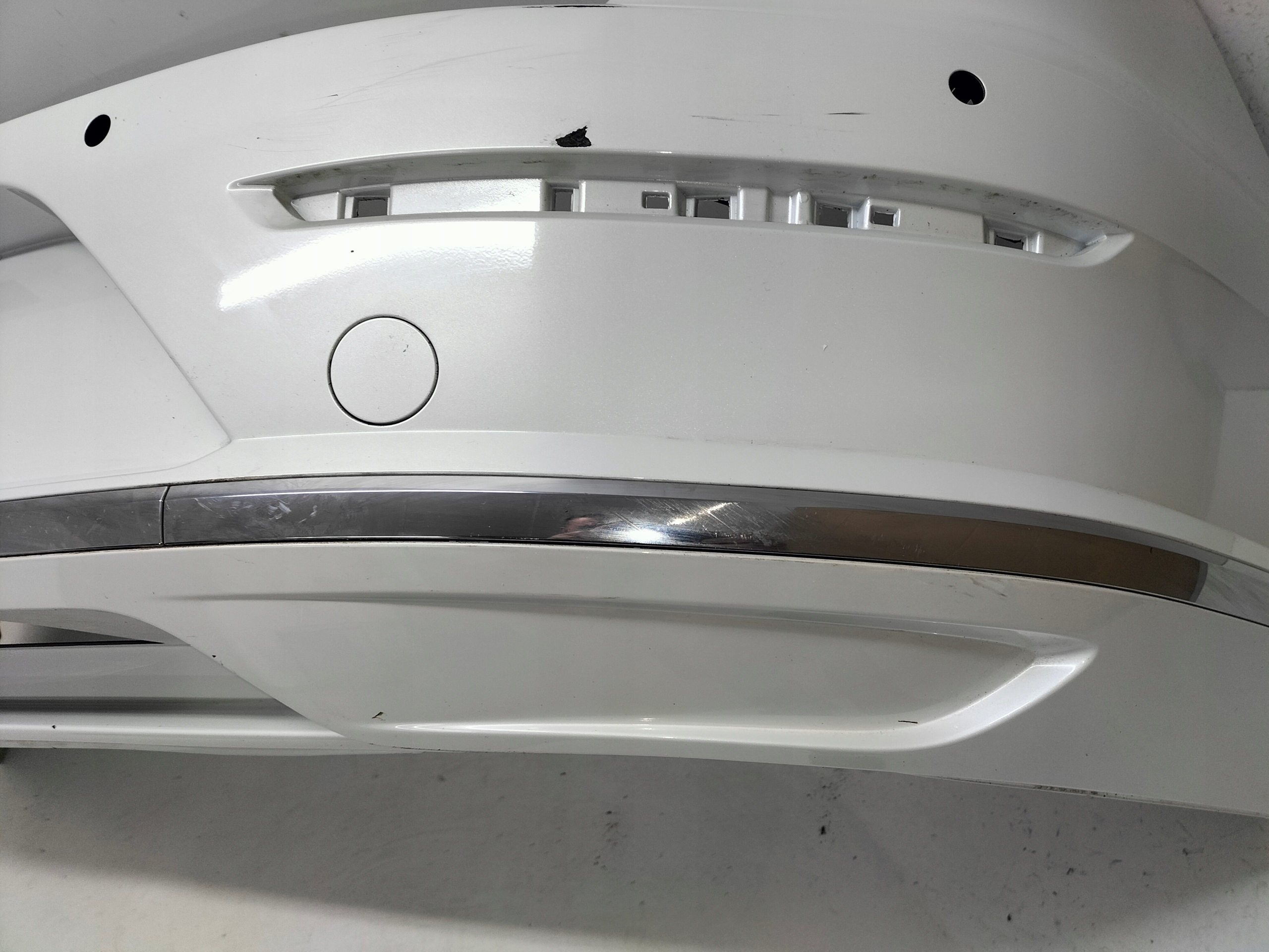 ZADNÝ NÁRAZNÍK VW ARTEON 17- 3G8