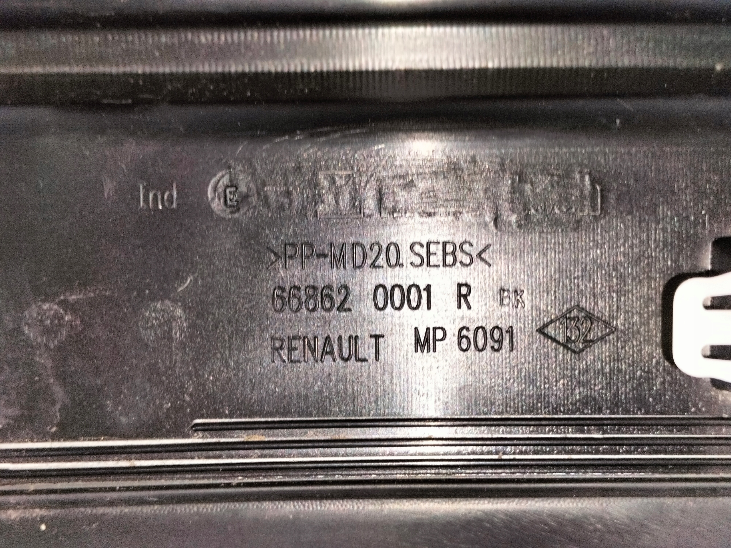 TORPEDO, PLAST POD STIERACE RENAULT LAGUNA III 08-