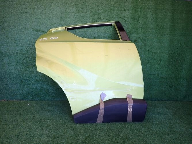TOYOTA C-HR CHR PRAVE ZADNE DVERE