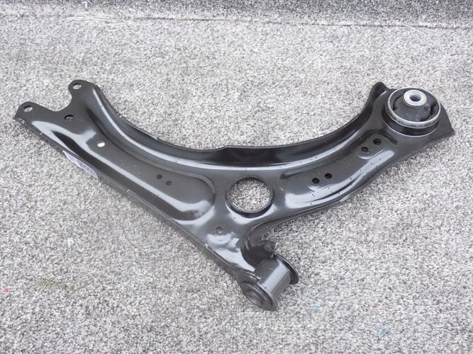 AUDI SEAT SKODA VW LAVE RAMENO 2Q0407151E