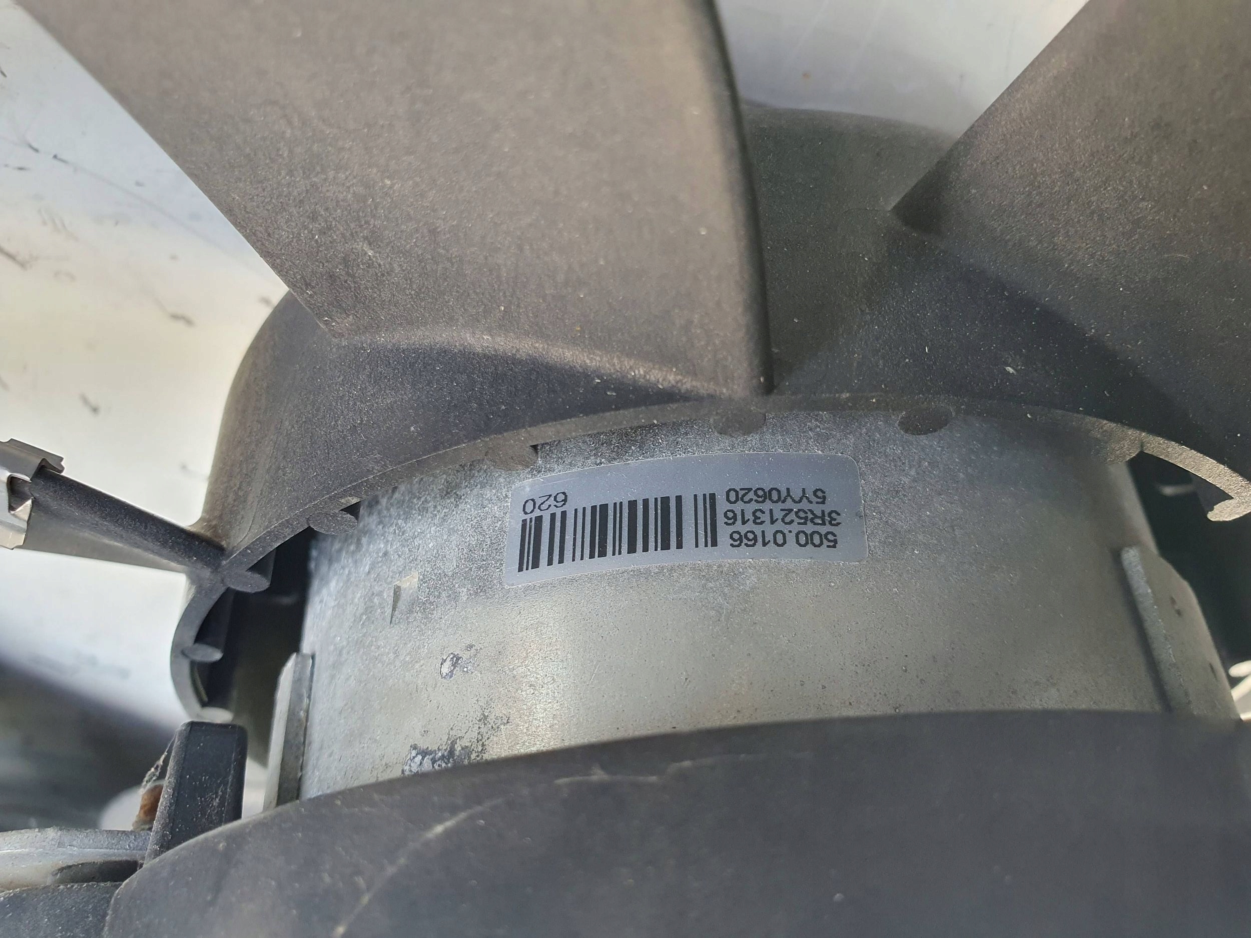 Ford Mondeo MK V 5 1.5 tdci DG93-8C607-EE VENTILATOR CHLADICA