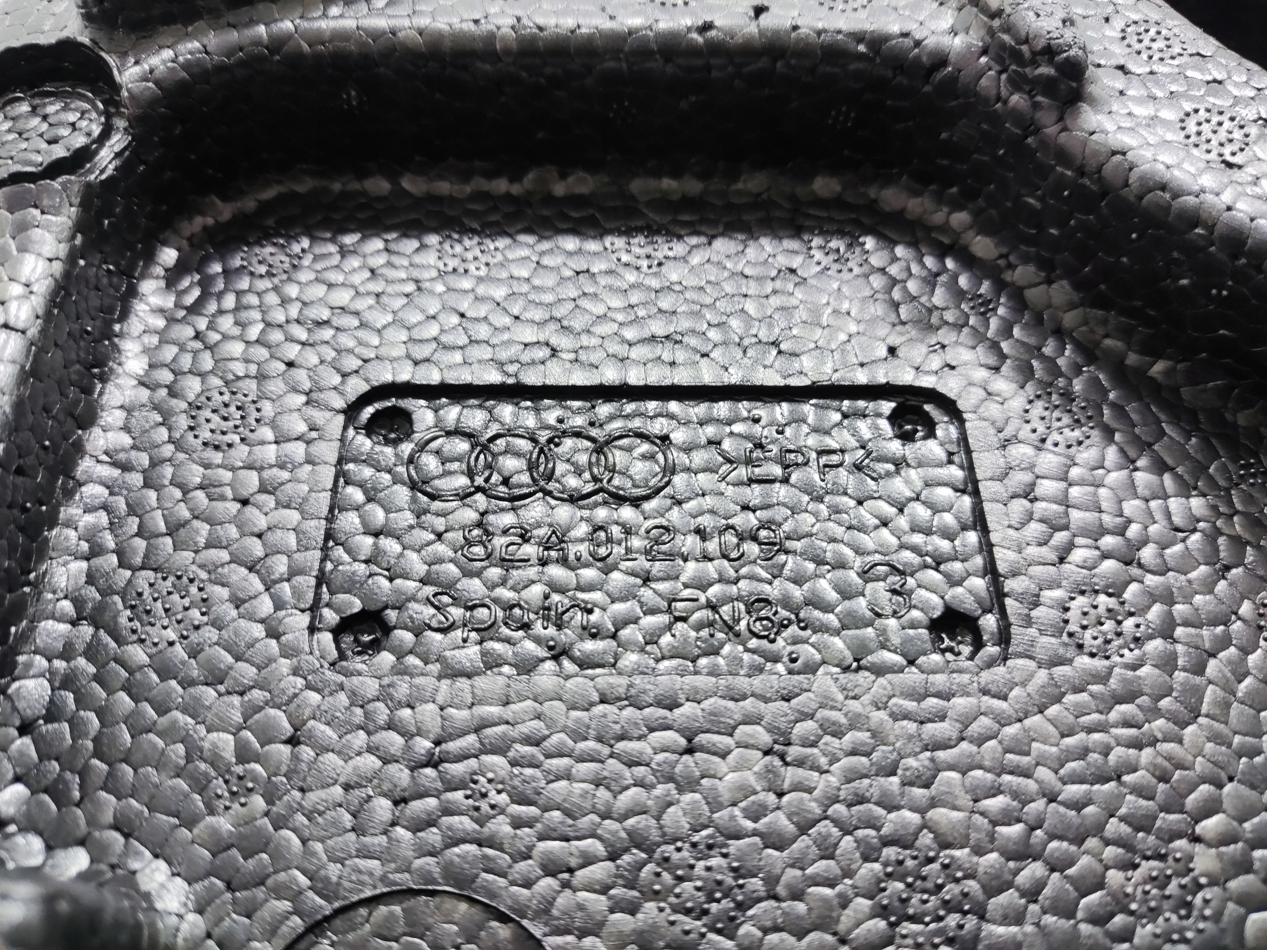 ZDVIHÁK, SADA NÁRADIA AUDI A1 II 82A 82A012109 19-24
