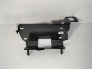 DRZIAK UCHYT NARAZNIKA PREDNEHO LAVY BMW 3 E90 E91 04- DRZIAK UCHYT NARAZNIKA PREDNEHO LAVY BMW 3 E90 E91 04-