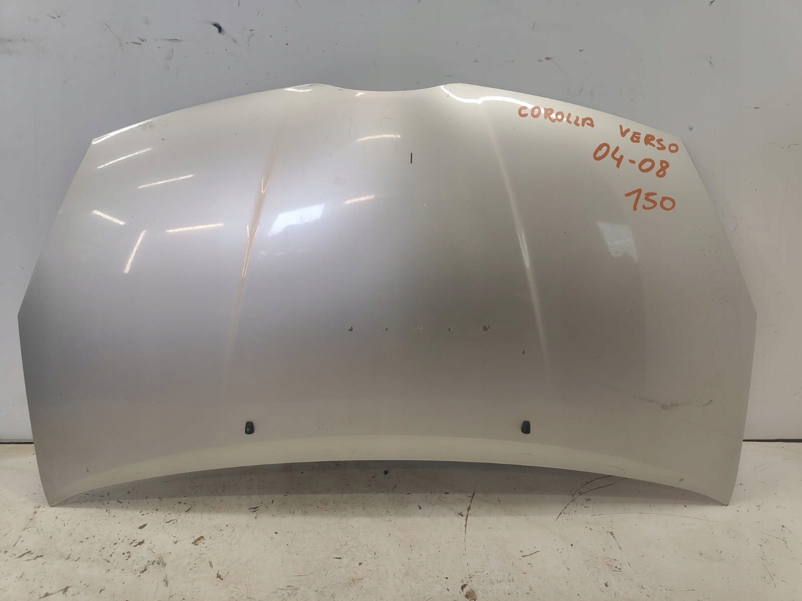 Toyota corolla verso 04-08 PREDNÁ KAPOTA