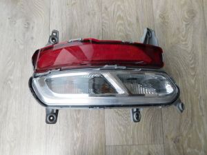 KIA SPORTAGE IV 18- PRAVE ZADNE SVETLO V NARAZNIKU KIA SPORTAGE IV 18- PRAVE ZADNE SVETLO V NARAZNIKU