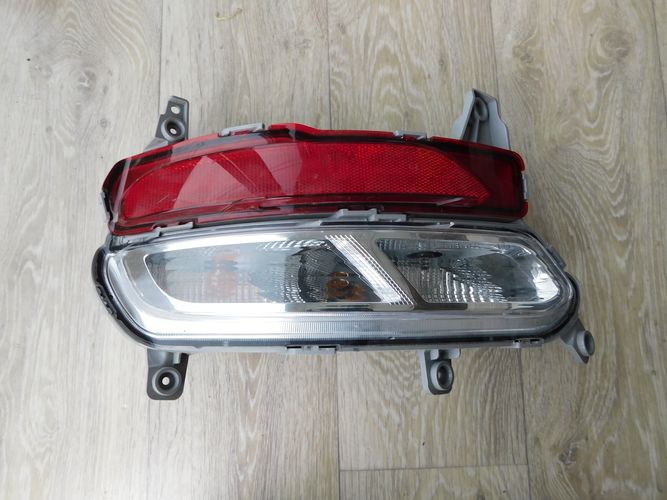 KIA SPORTAGE IV 18- PRAVE ZADNE SVETLO V NARAZNIKU