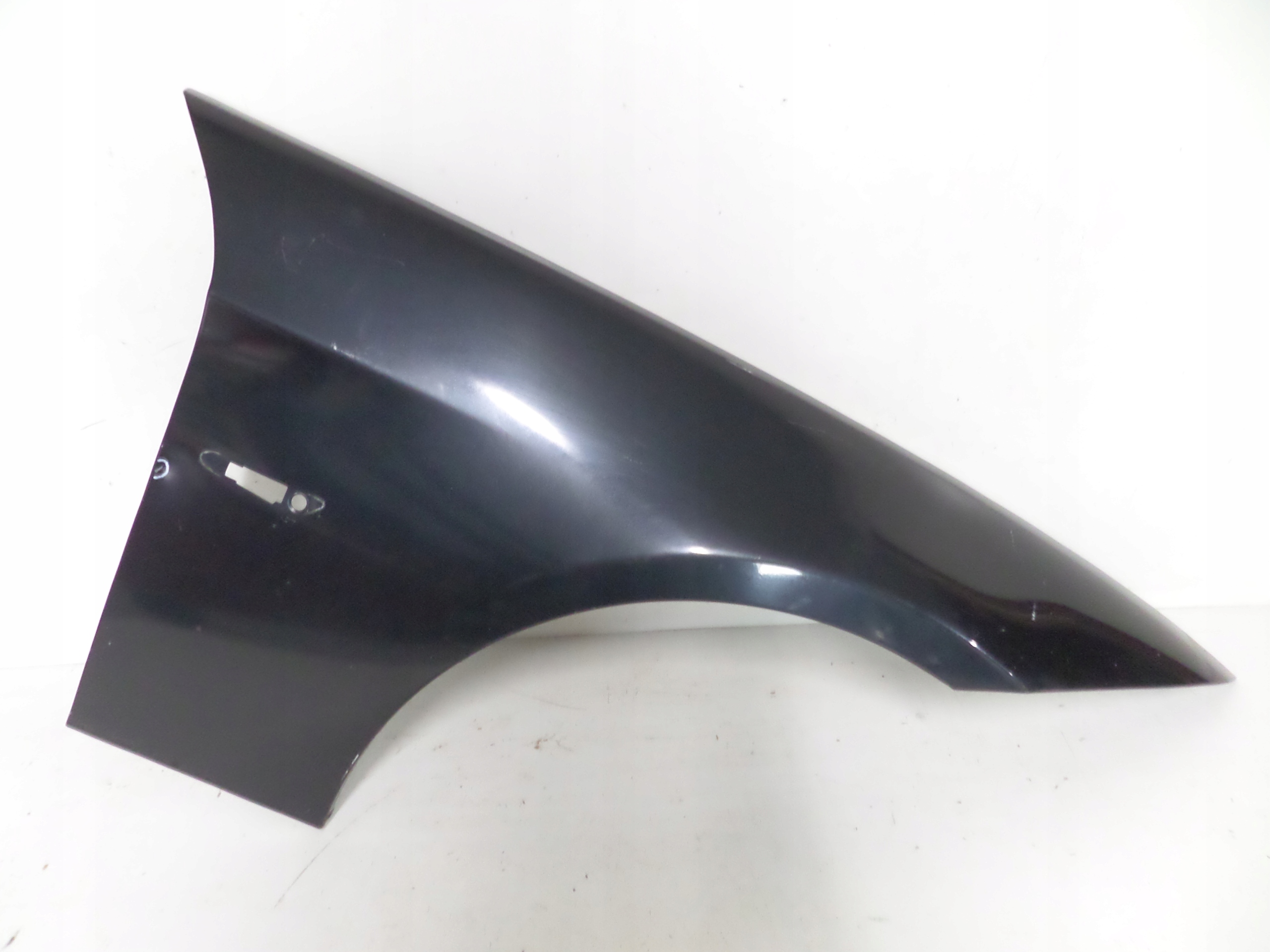 PRAVY PREDNY BLATNIK BMW 3 E90 E91 04-12
