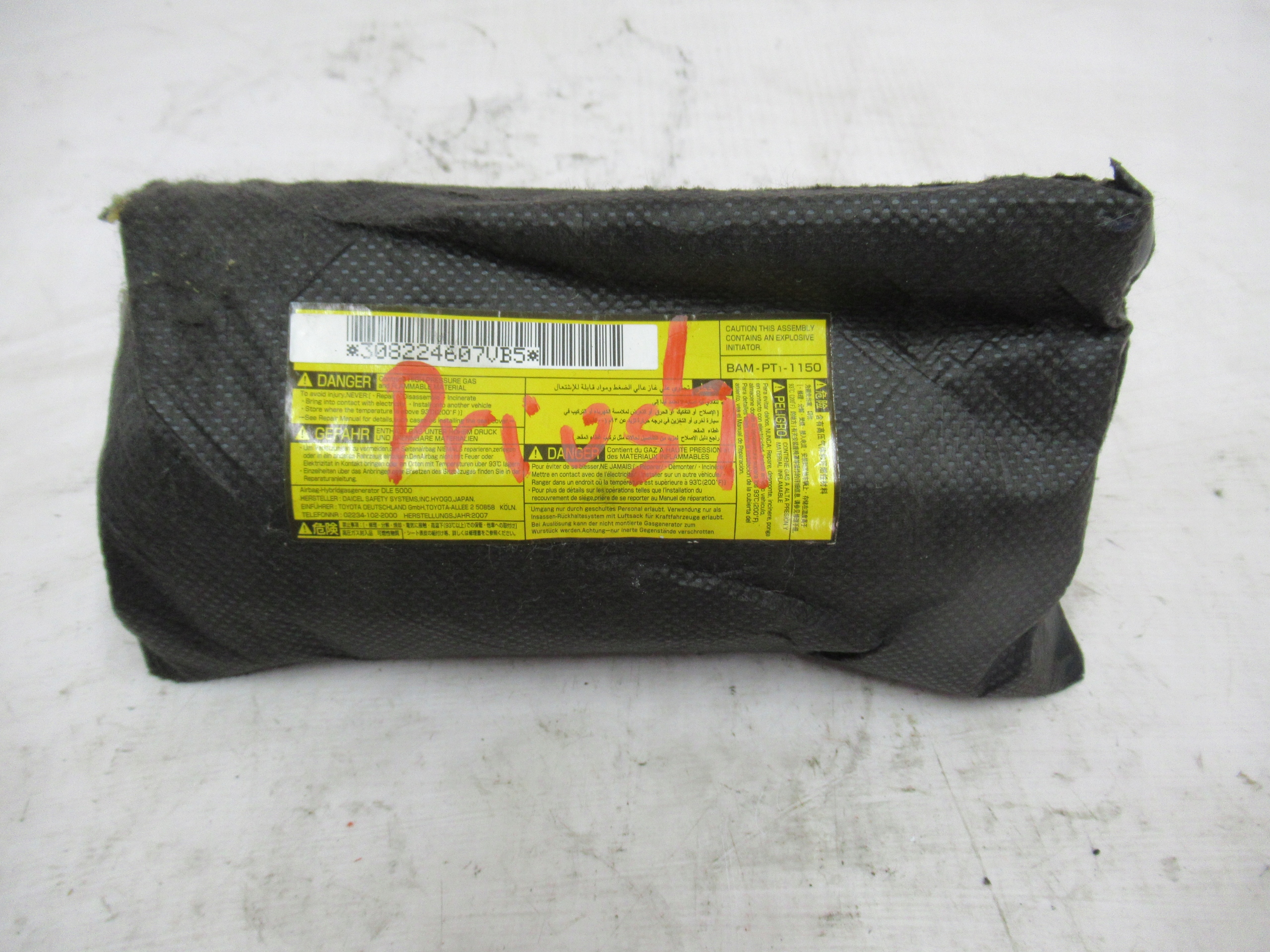 LAVY AIRBAG SEDACKY TOYOTA PRIUS II