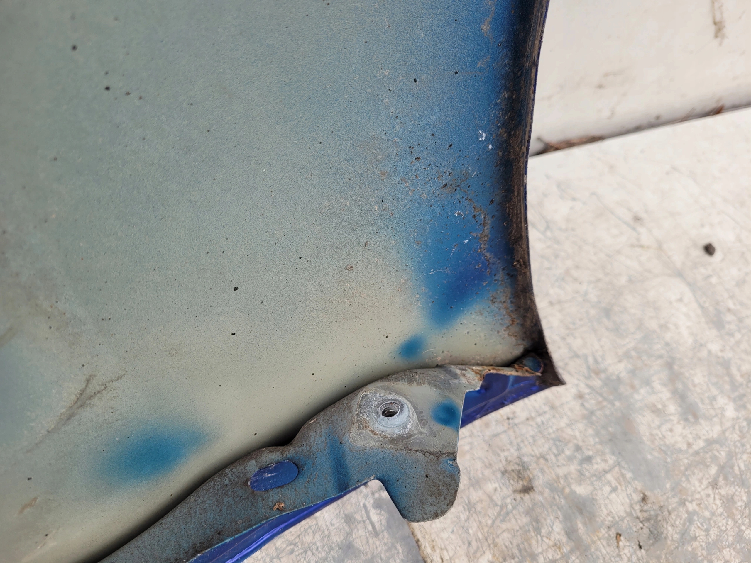 FORD TRANSIT CUSTOM ĽAVÝ PREDNÝ BLATNÍK