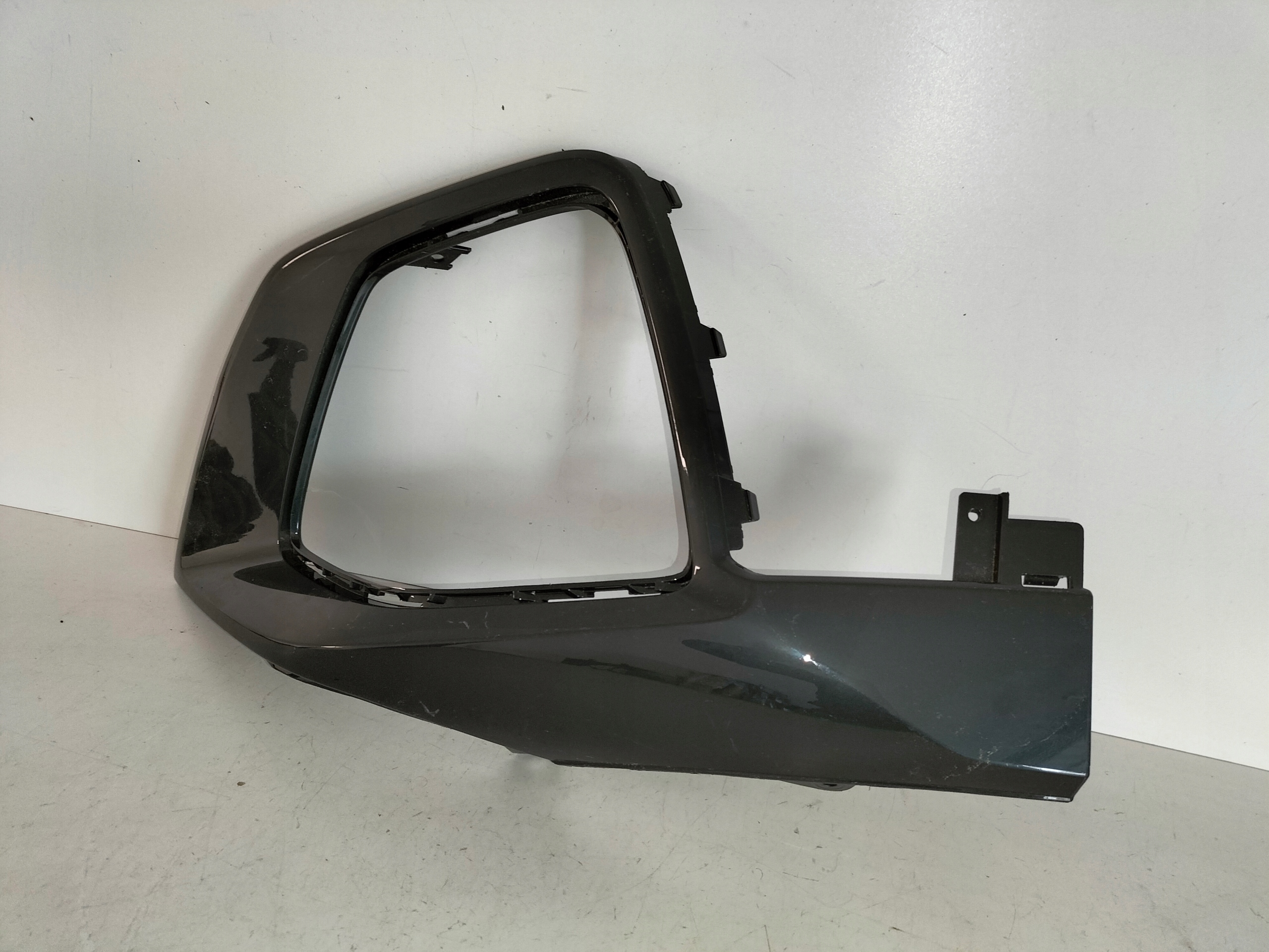 MRIEŽKA LIŠTA LISTA PREDNEHO NARAZNIKA LAVA AUDI A3 8Y 24- ALLSTREET