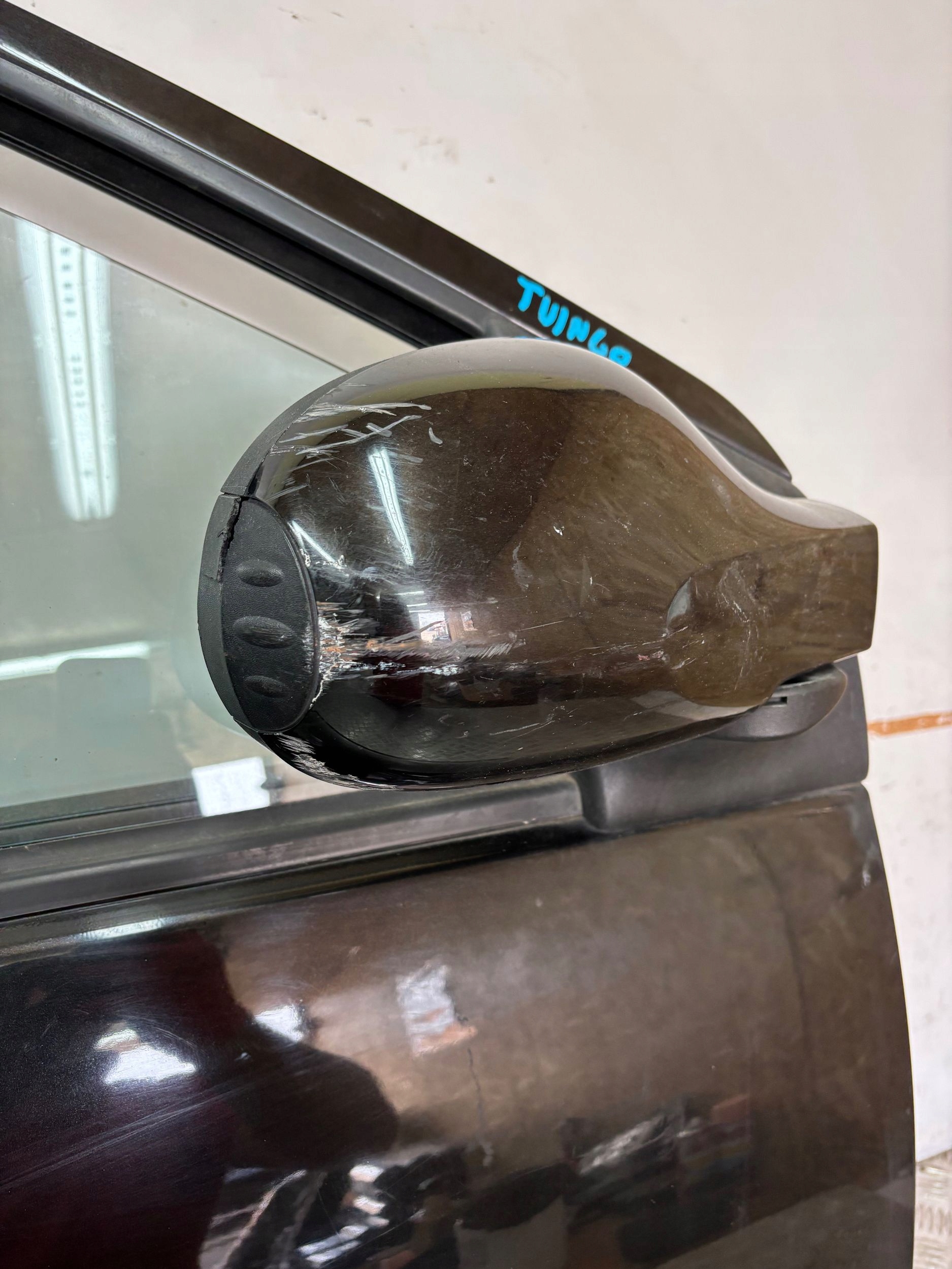 PRAVE DVERE RENAULT TWINGO II 2 07-