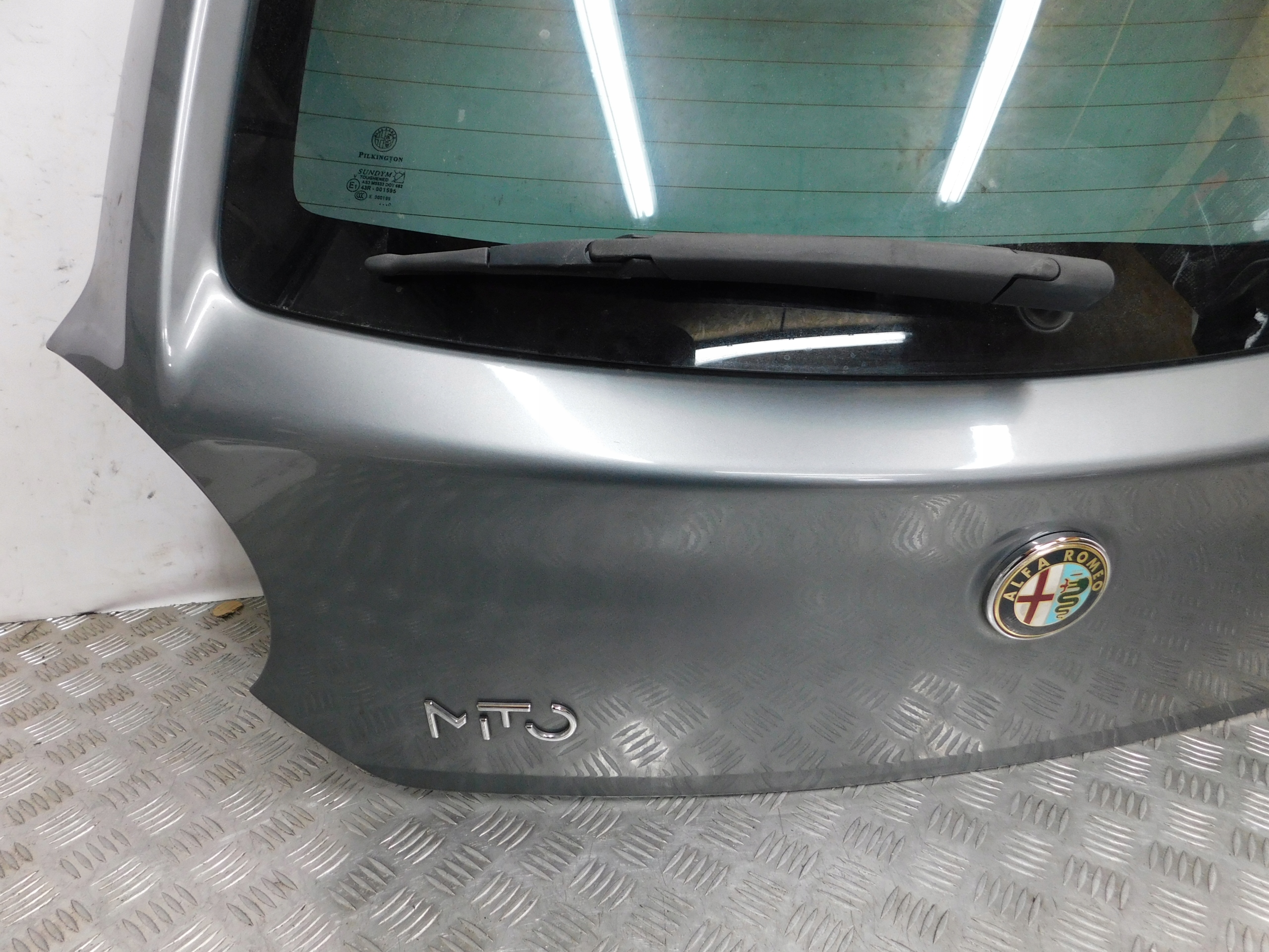 ZADNÁ KAPOTA ALFA ROMEO MITO