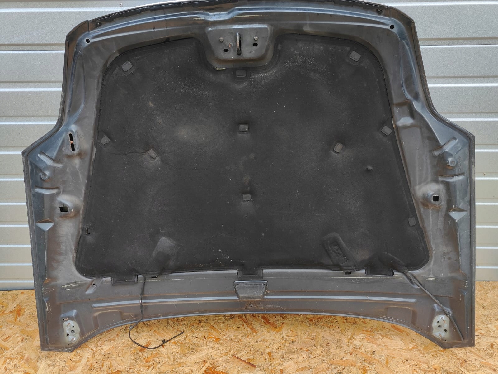Ford Mondeo mk4 08-10 KRYT MOTORA PREDNÁ KAPOTA