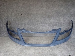 AUDI R8 06-12 PREDNÝ NÁRAZNÍK AUDI R8 06-12 PREDNÝ NÁRAZNÍK