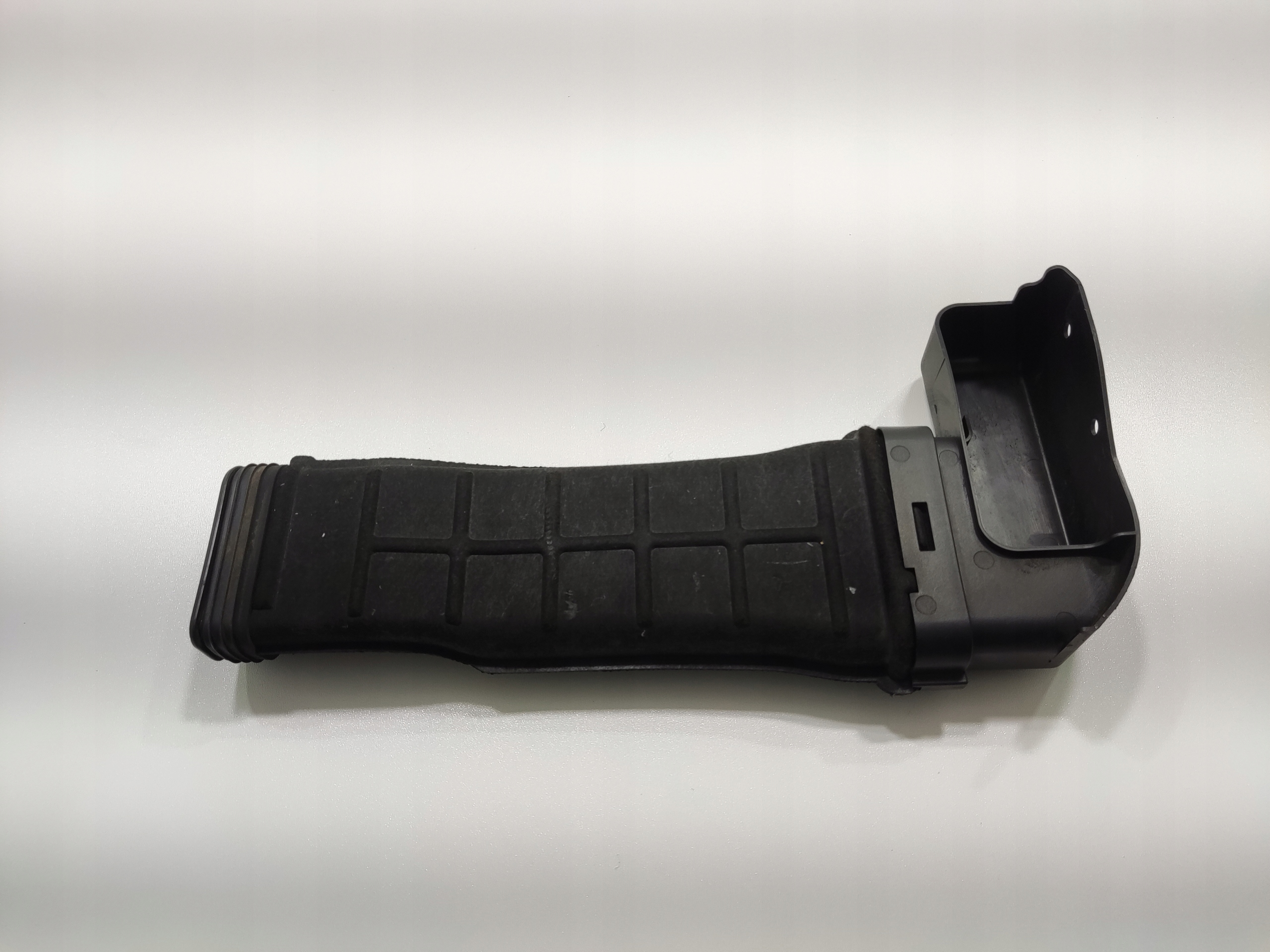HADICA NASAVANIE VZDUCHU KIA VENGA 2014-2019 LIFT 28210-1K400