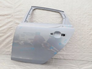 VOLVO V40 II 12- LAVE ZADNE DVERE VOLVO V40 II 12- LAVE ZADNE DVERE