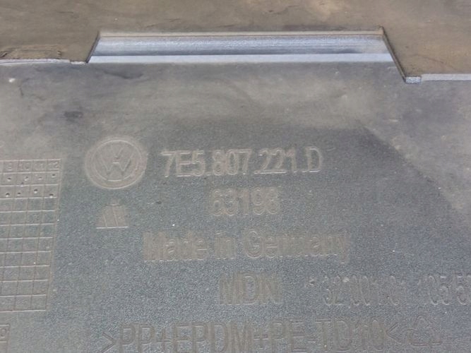 VW T6 15- PREDNÝ NÁRAZNÍK