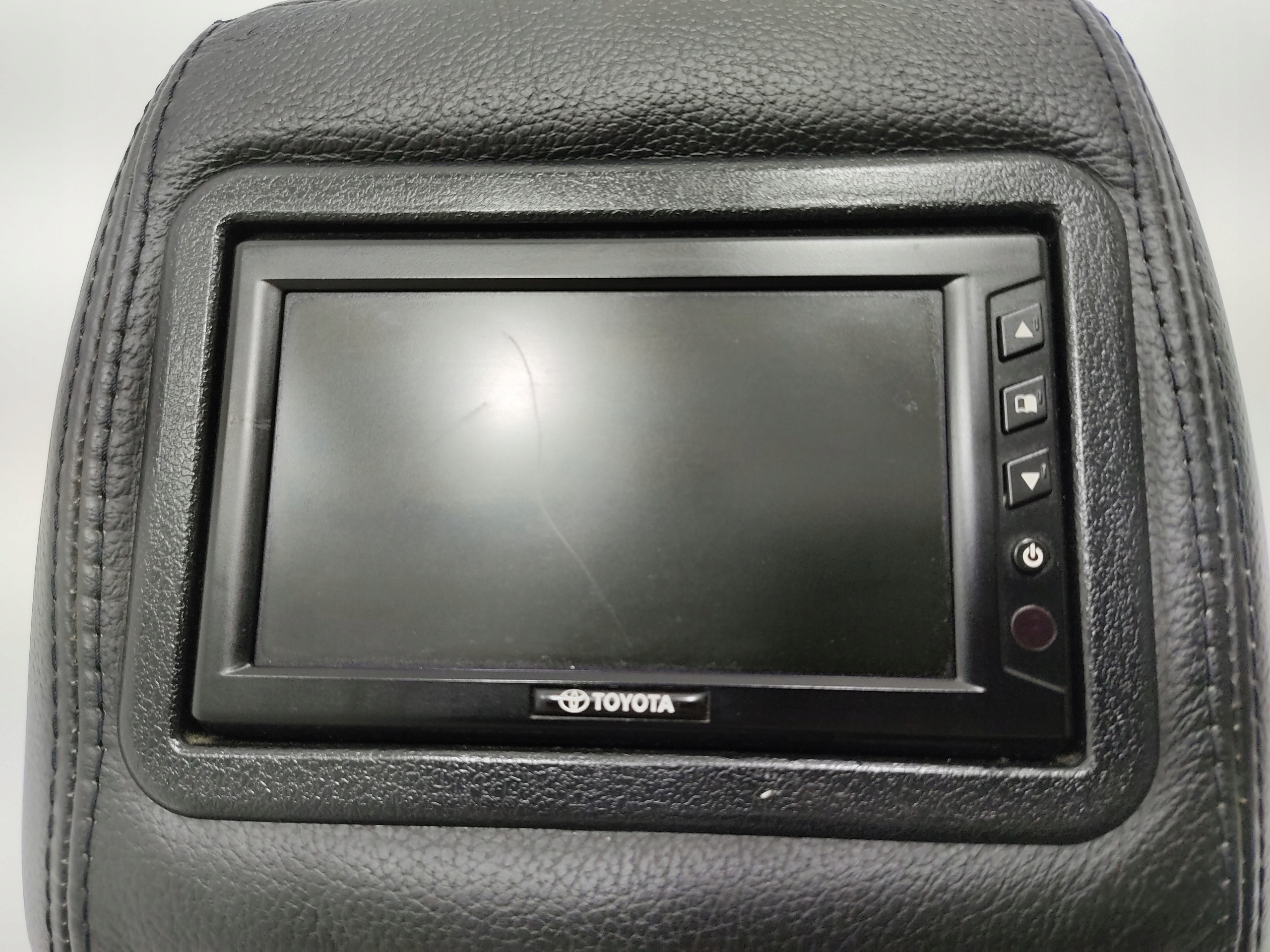 HLAVOVÁ OPRIERKA DISPLEJ DVD TOYOTA COROLLA VERSO II 2004-2009