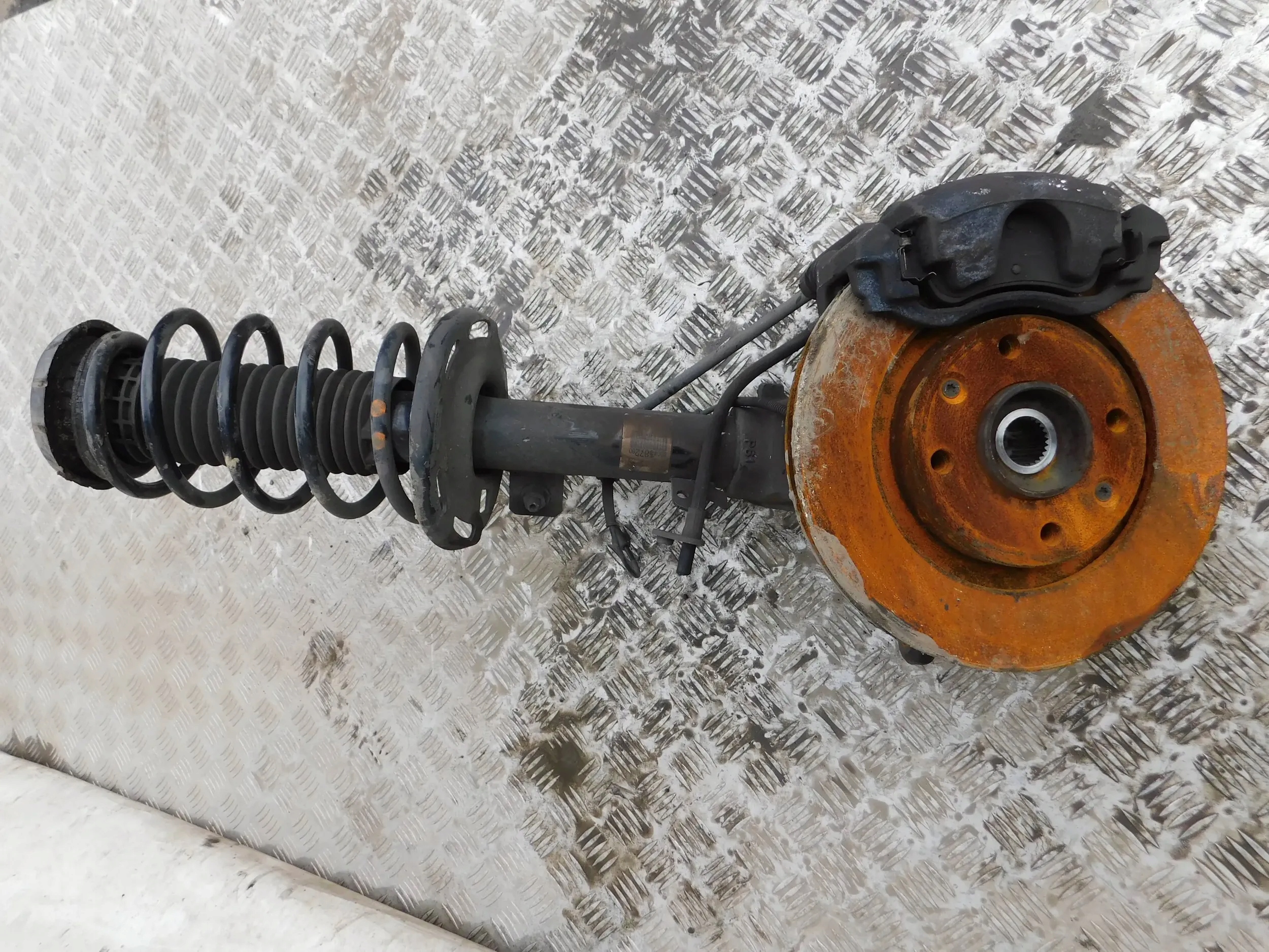 PRAVÝ OTOČ MCPHERSON CITROEN C3 PICASSO 1.4 16V