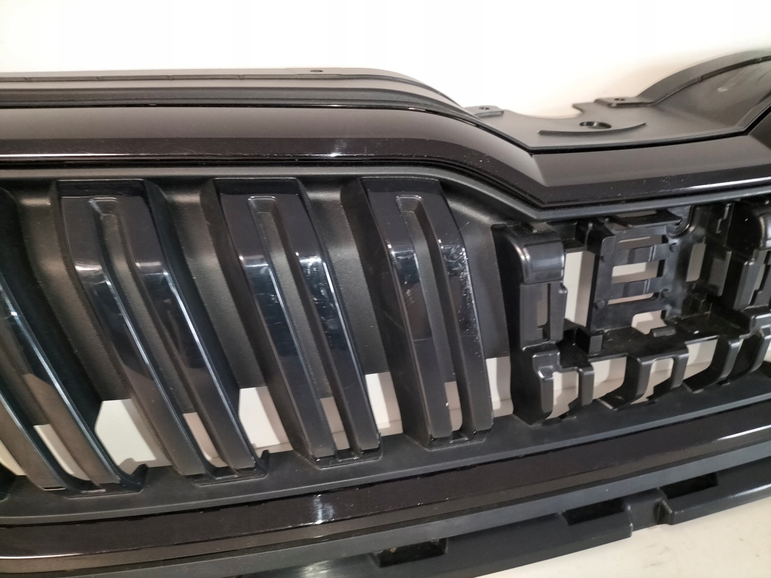 MRIEZKA LISTA SKODA KAMIQ 19-