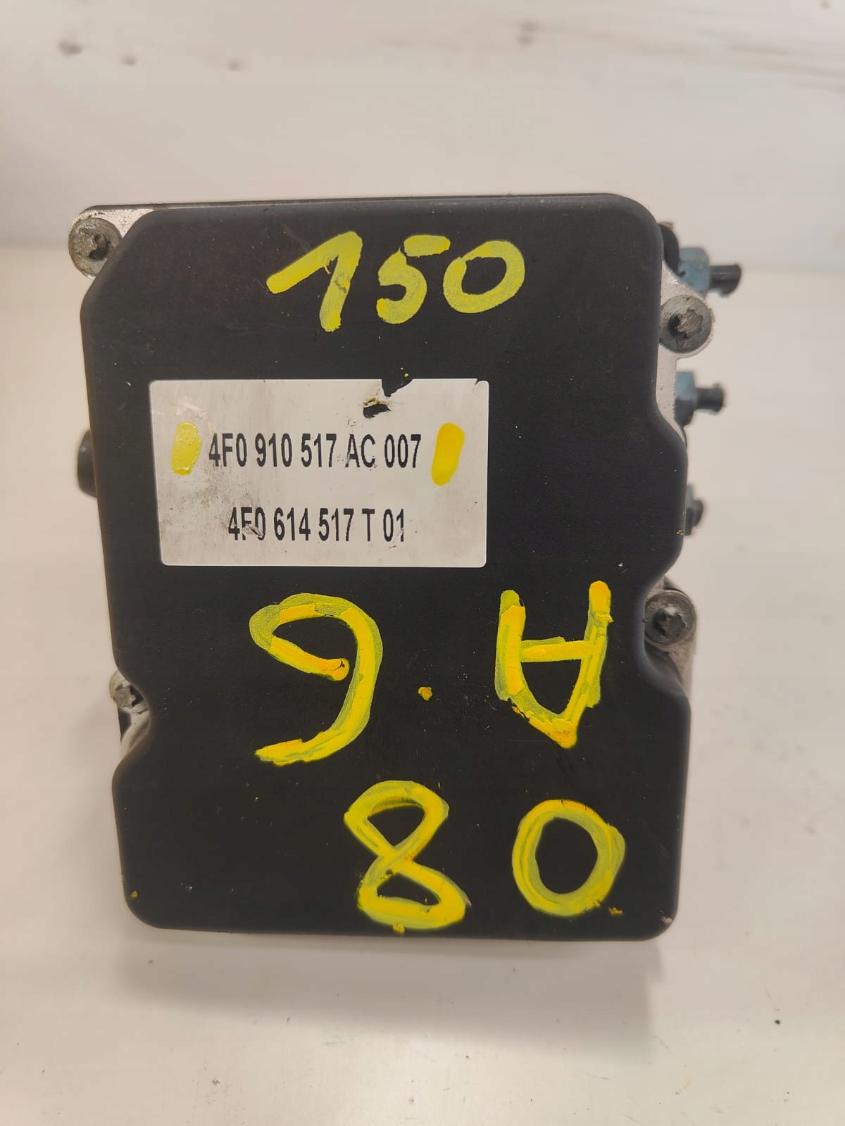 Audi a6 4F0910517AC007 KOCKA ABS RIADIACA JEDNOTKA