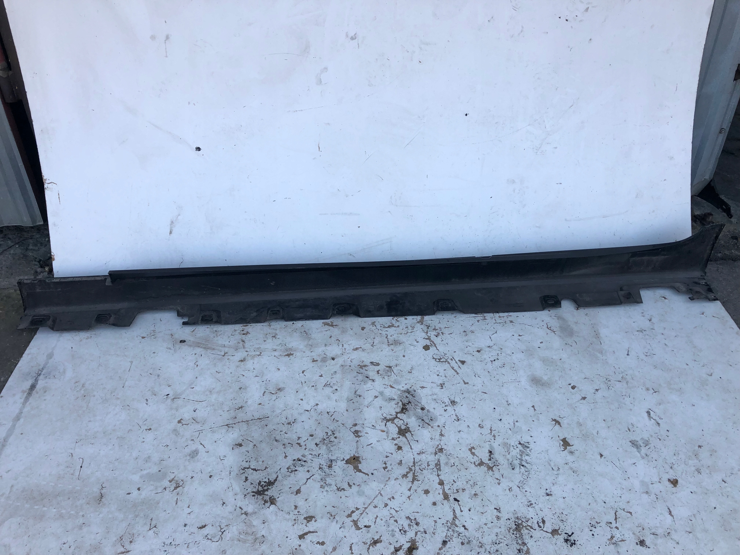 PRAVA PRAHOVA LISTA BMW 5 F10